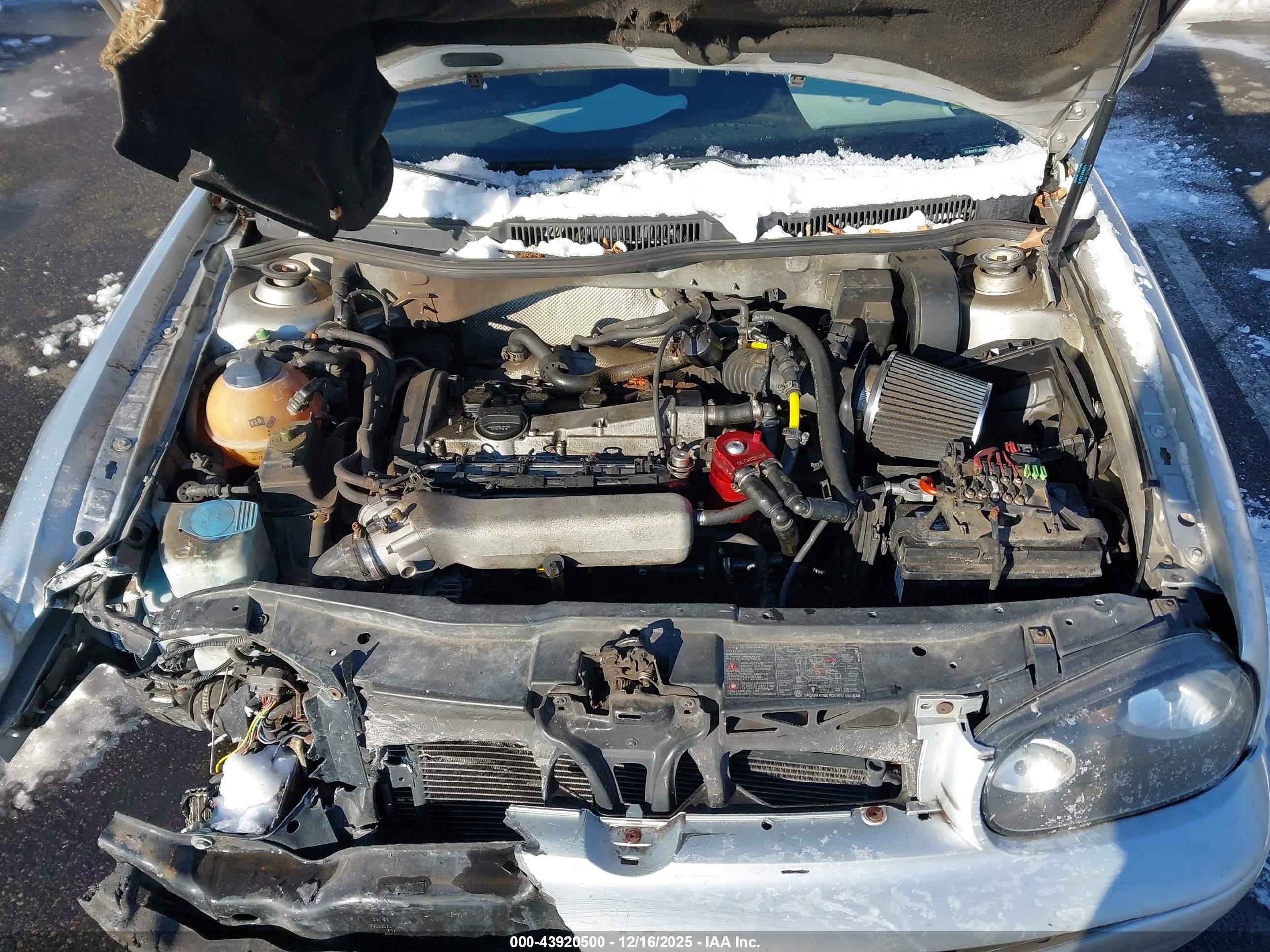 VOLKSWAGEN GTI image 10