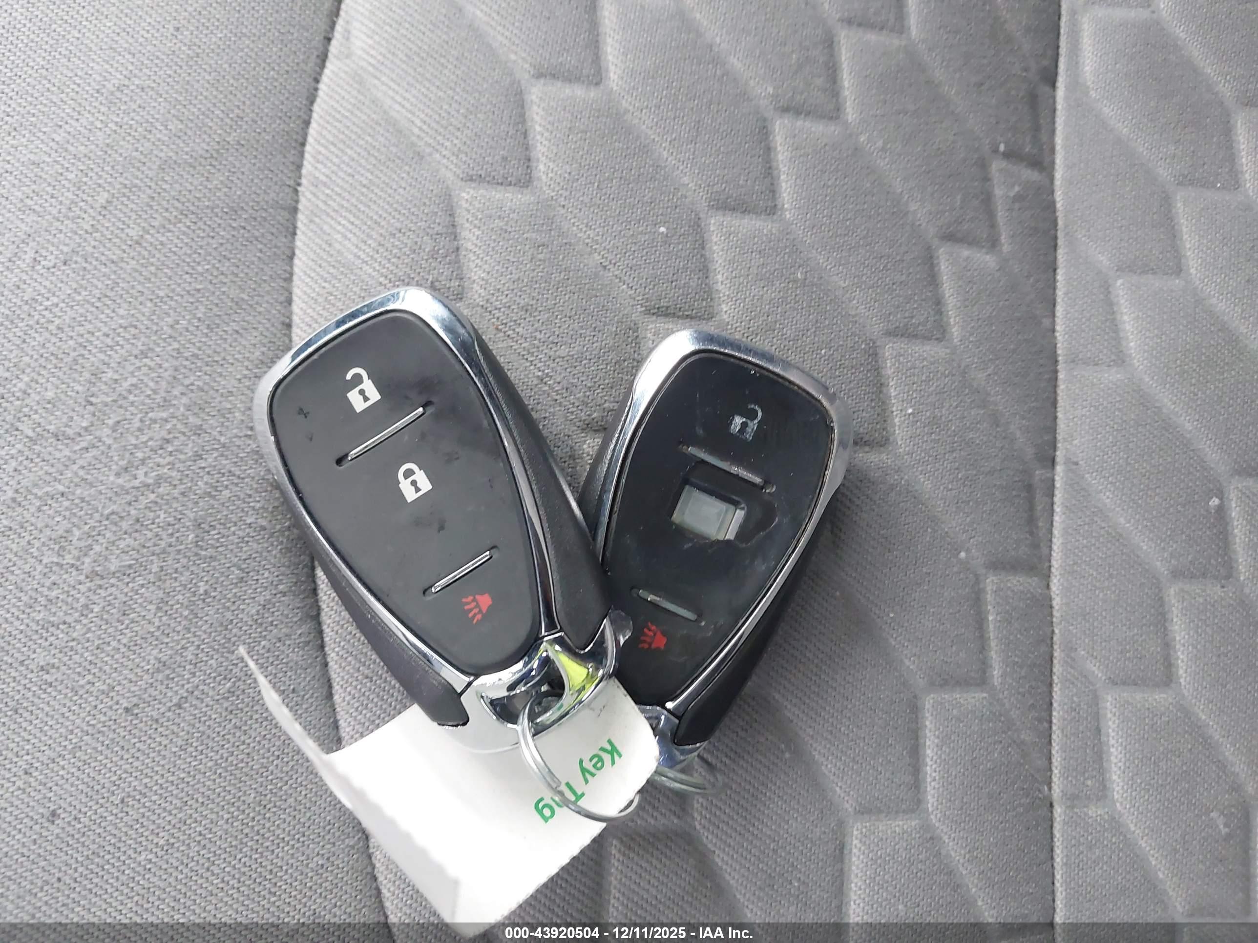 CHEVROLET EQUINOX image 11
