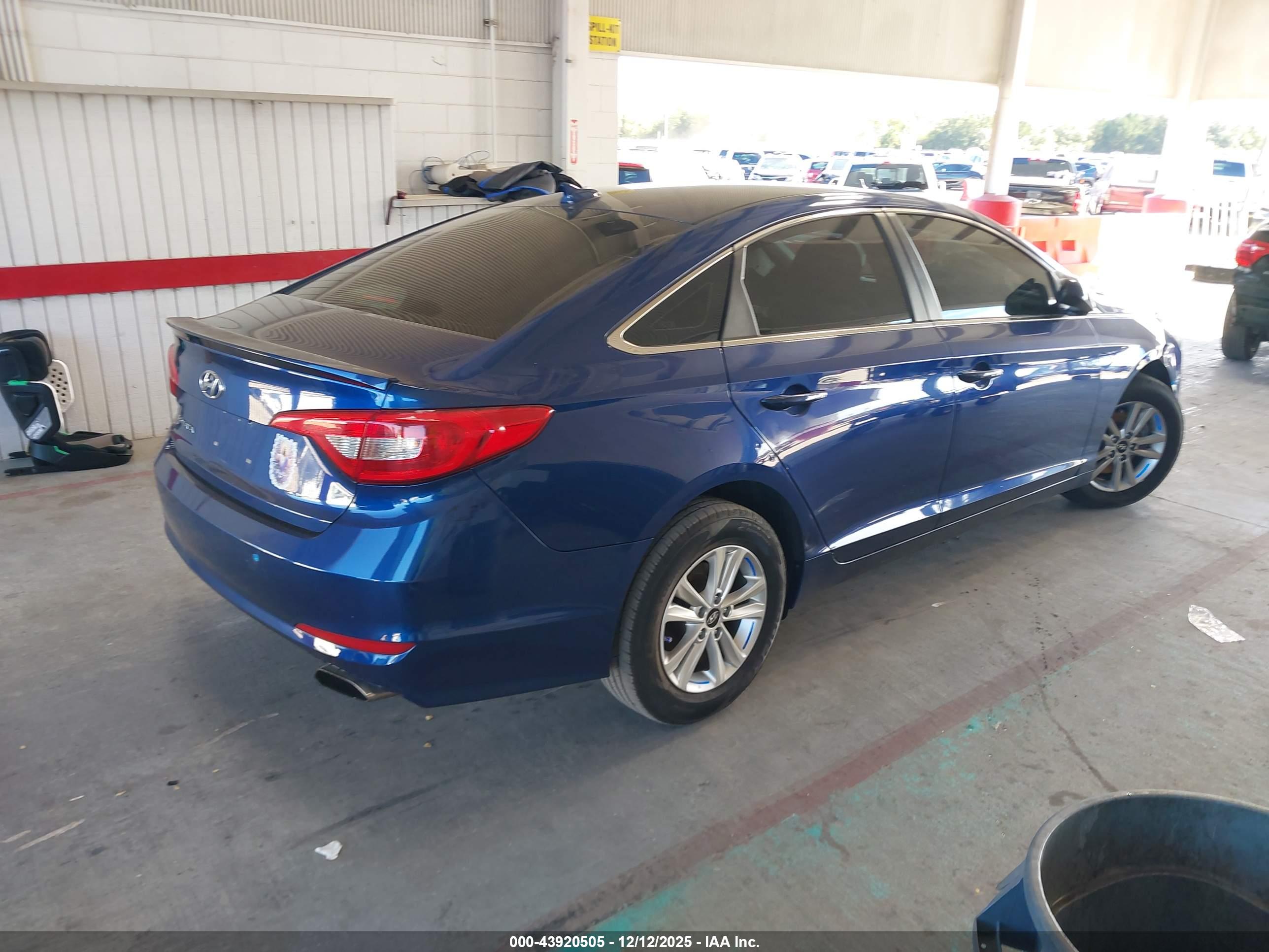 HYUNDAI SONATA image 4