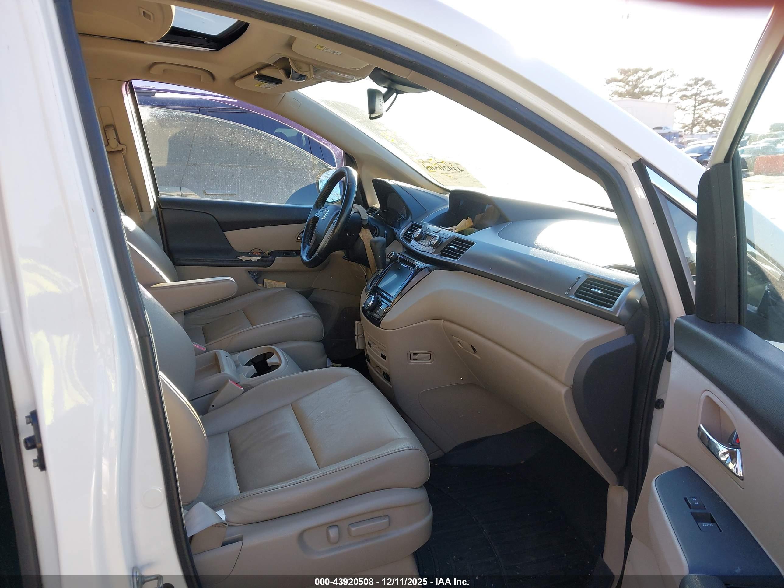 HONDA ODYSSEY image 5