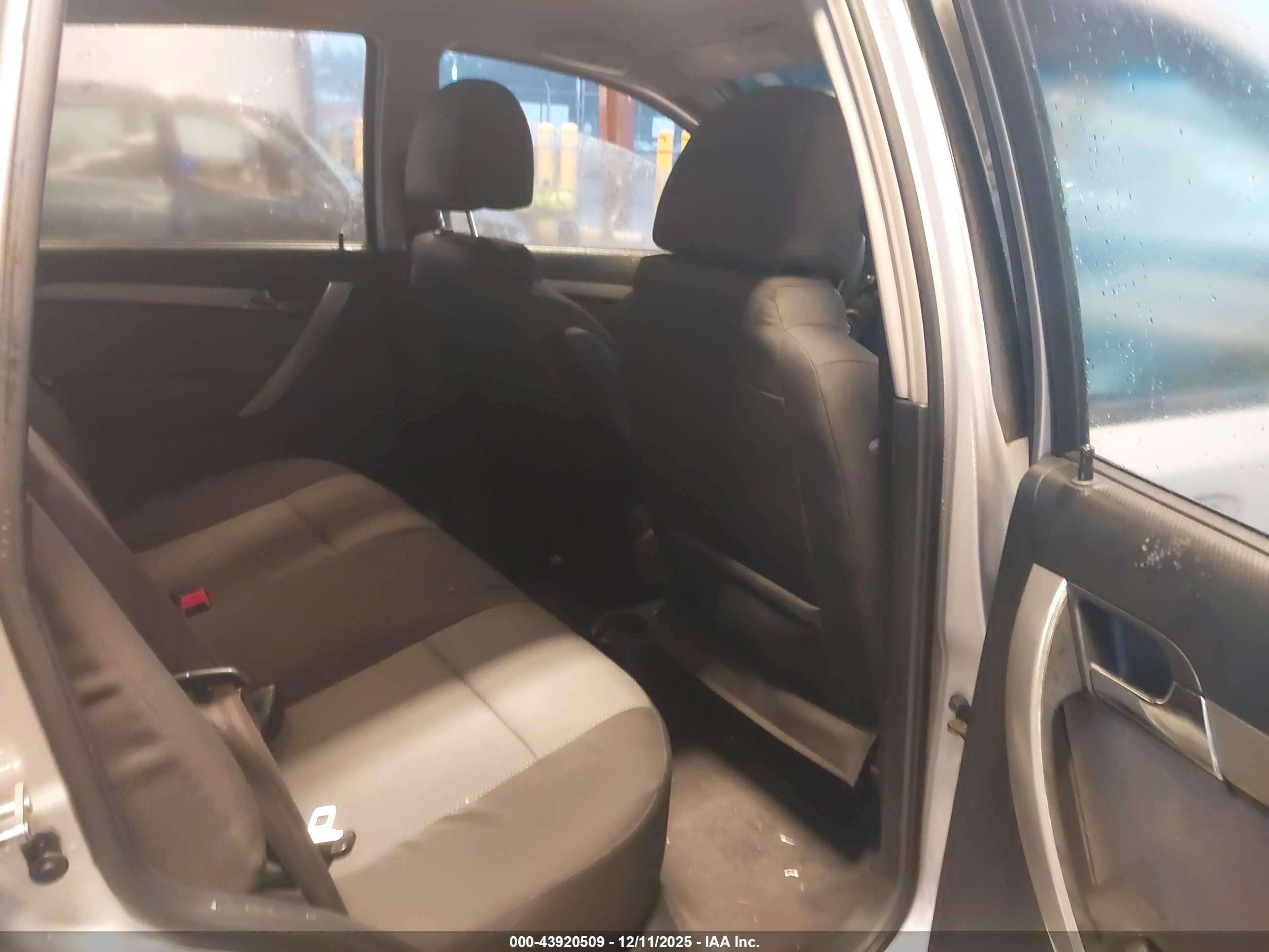 CHEVROLET AVEO image 8