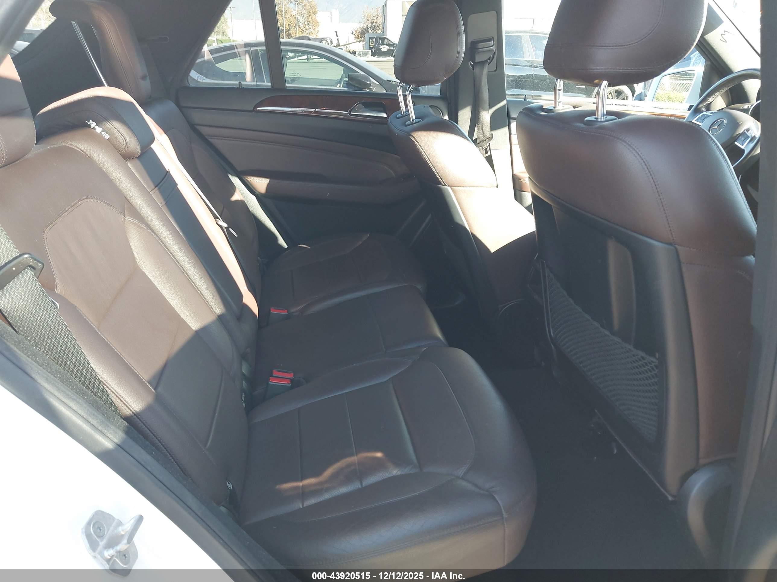 MERCEDES-BENZ ML image 8
