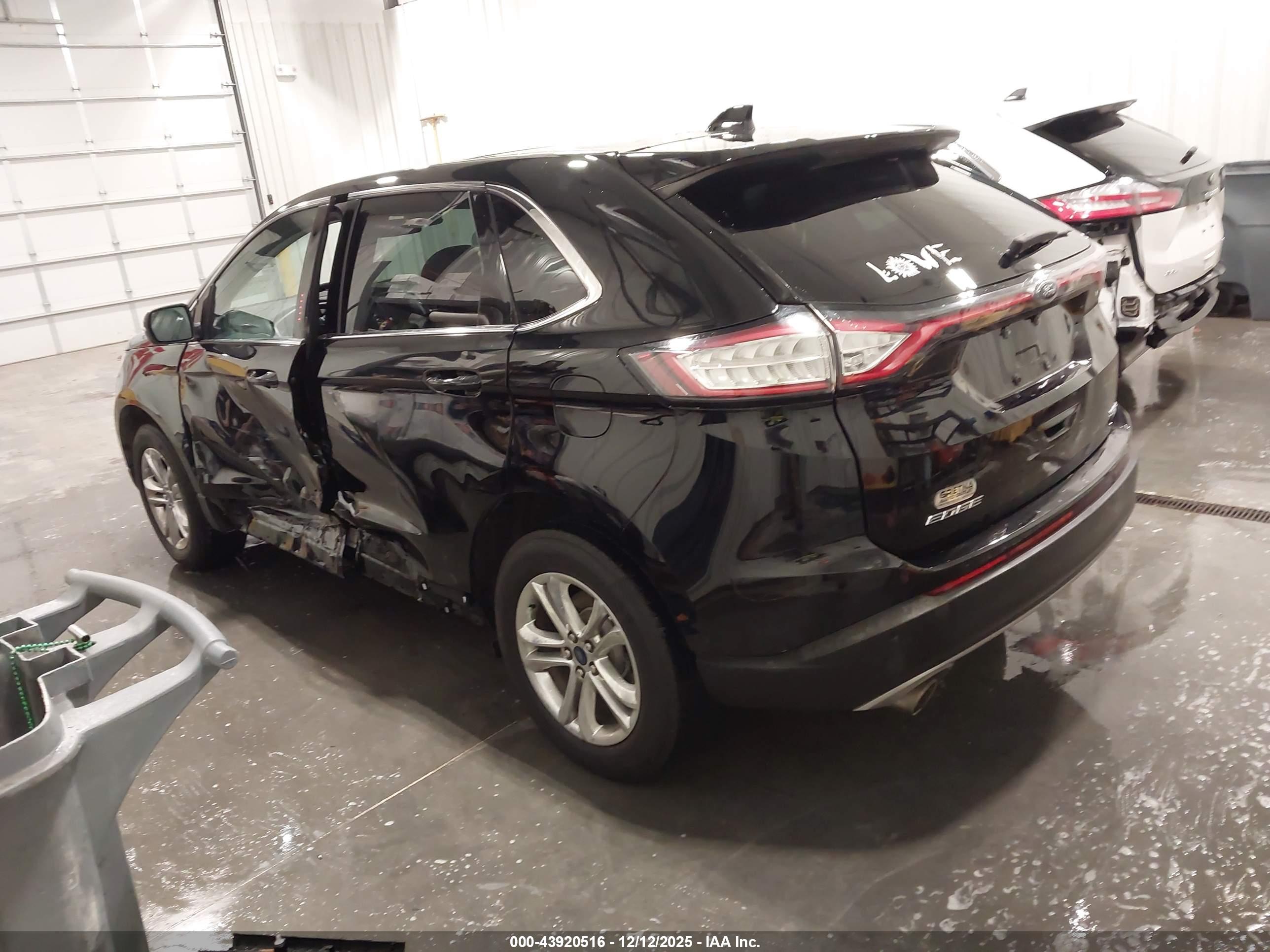 FORD EDGE image 3