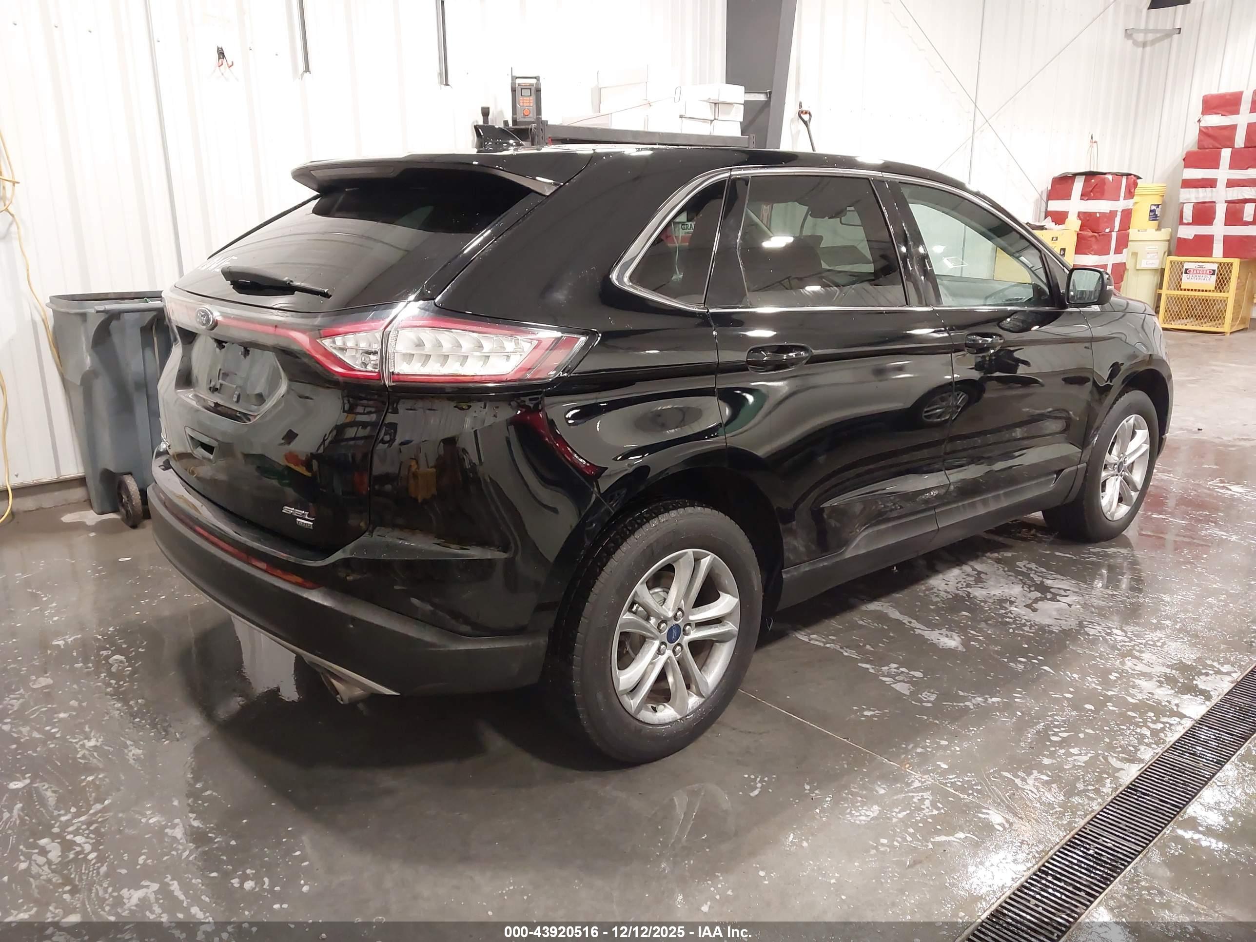 FORD EDGE image 4