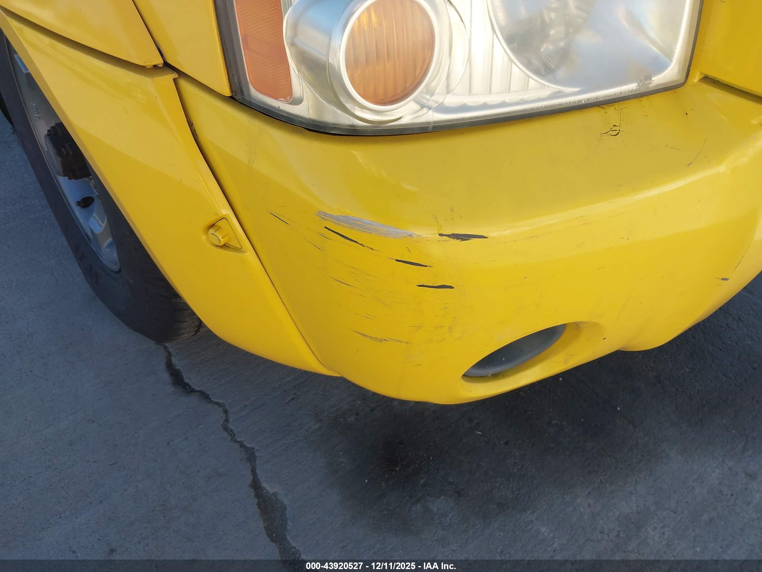 NISSAN FRONTIER image 6