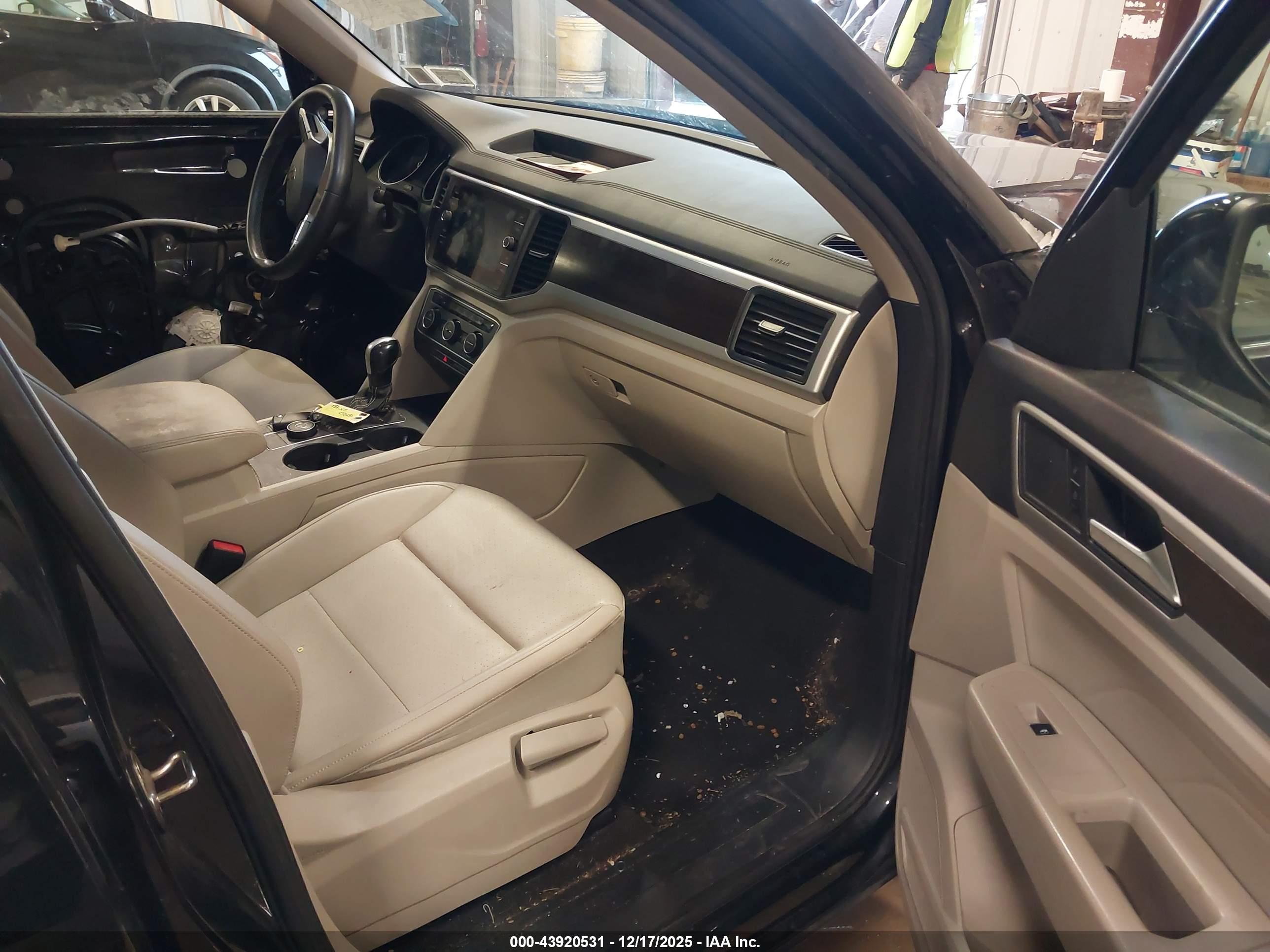 VOLKSWAGEN ATLAS image 5