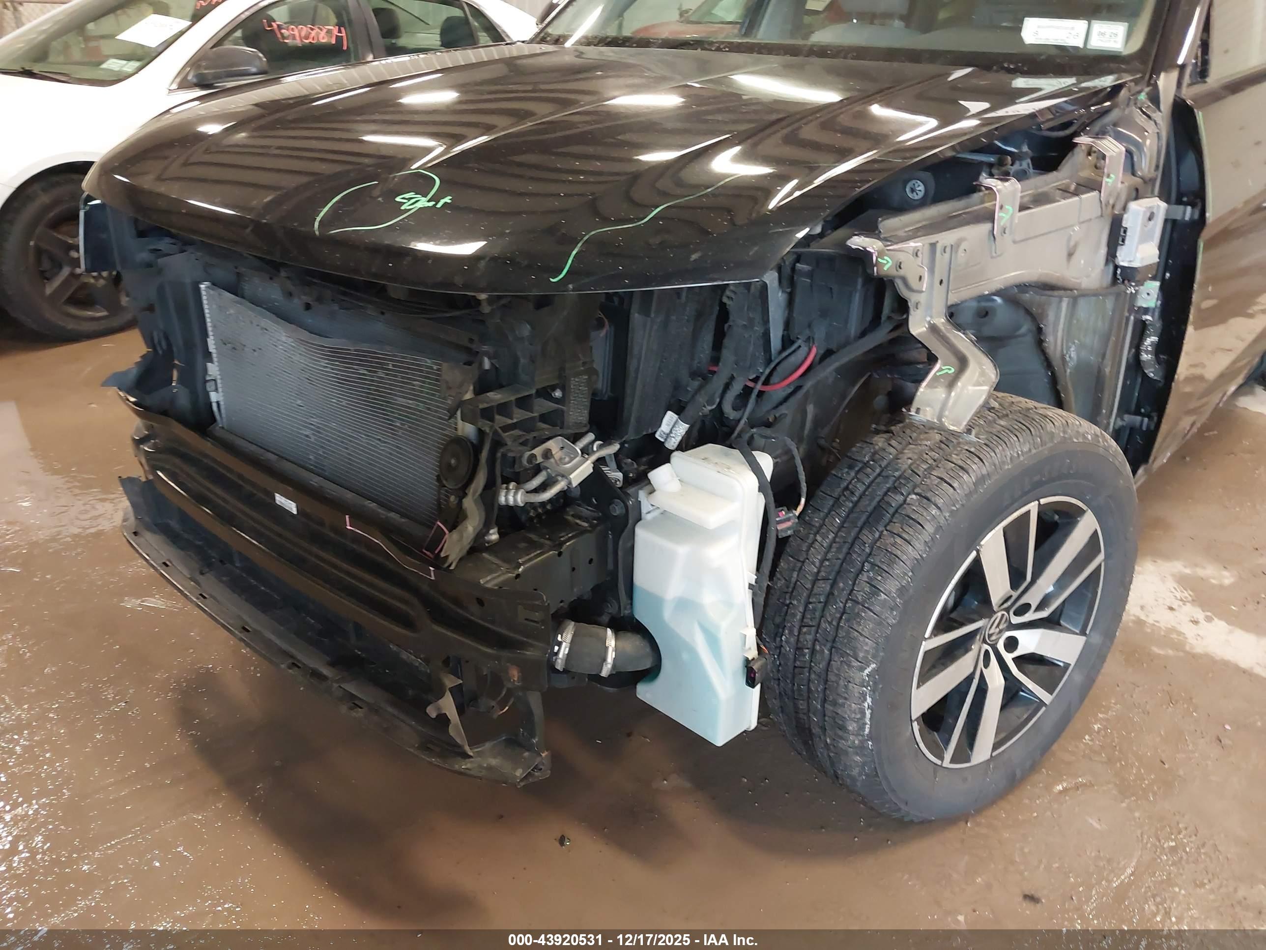 VOLKSWAGEN ATLAS image 6