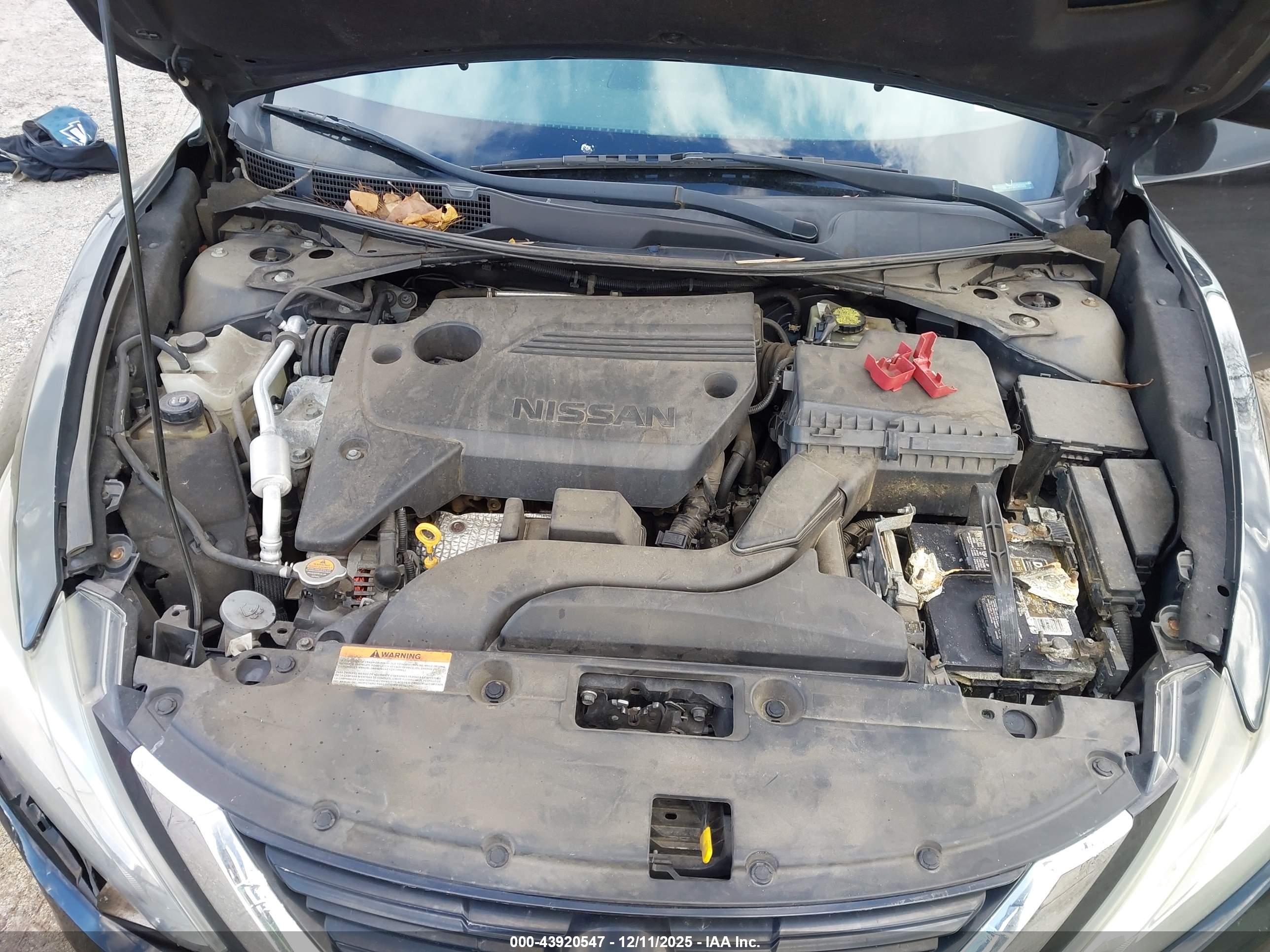 NISSAN ALTIMA image 10