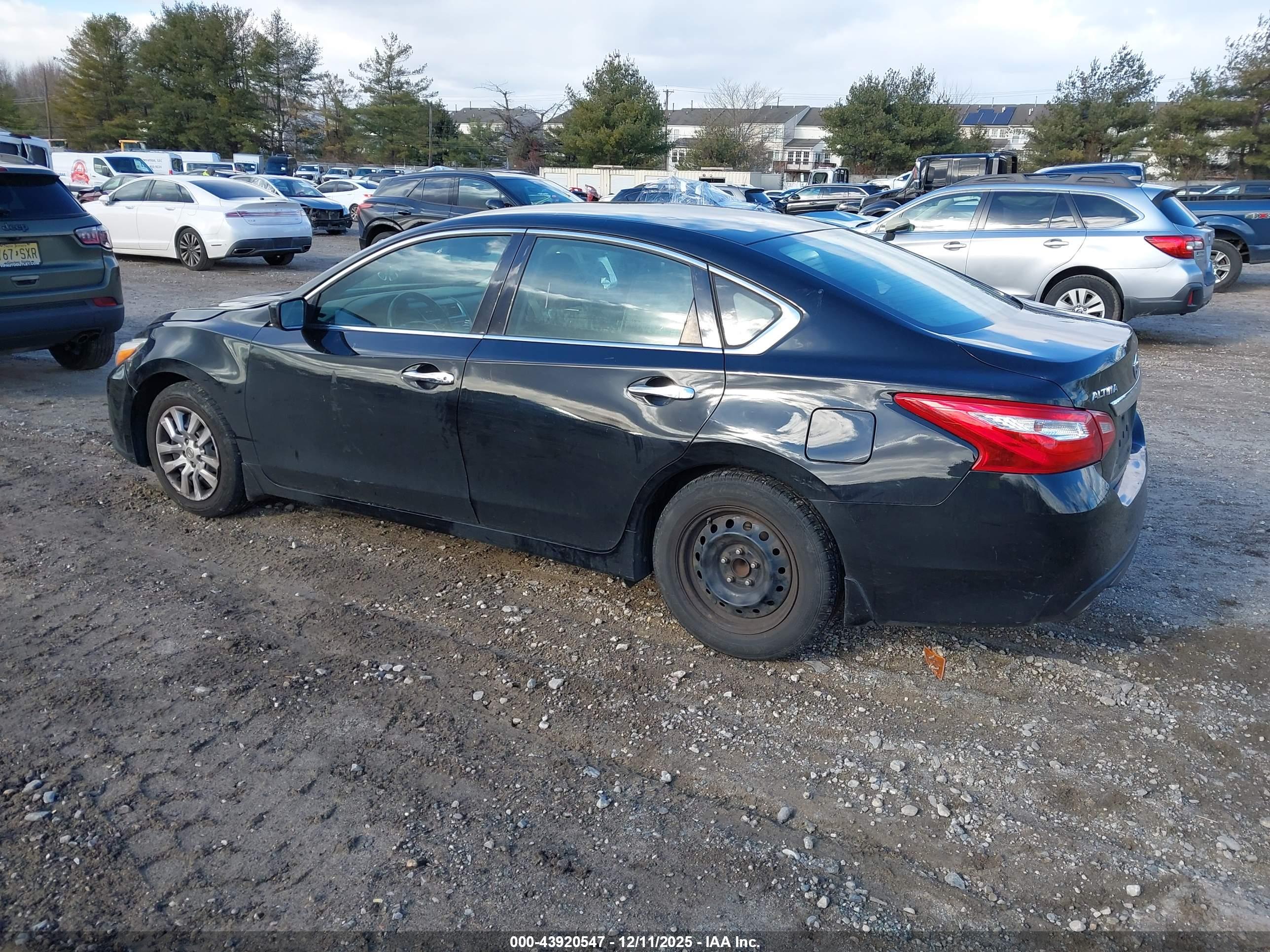NISSAN ALTIMA image 3