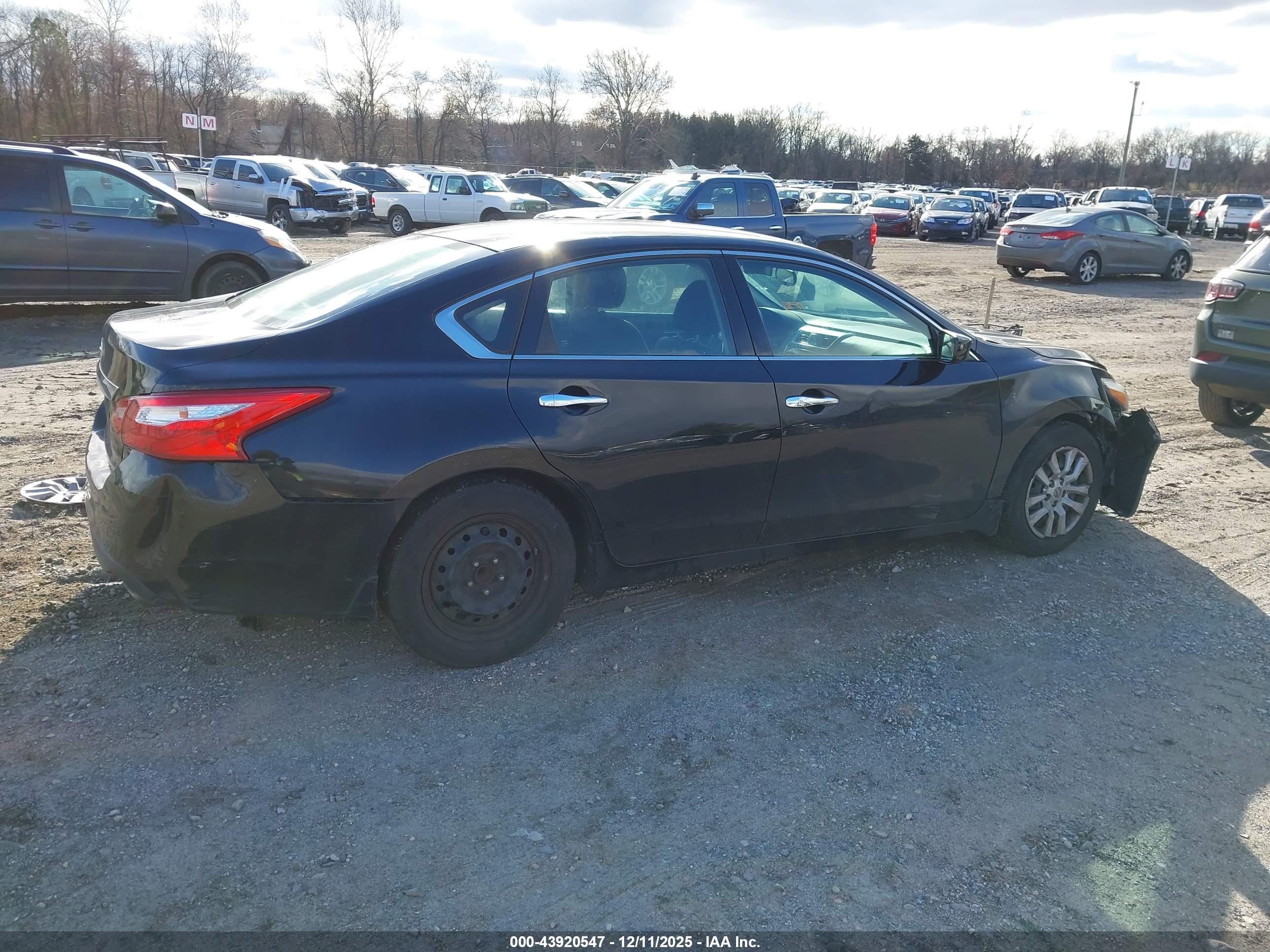 NISSAN ALTIMA image 4