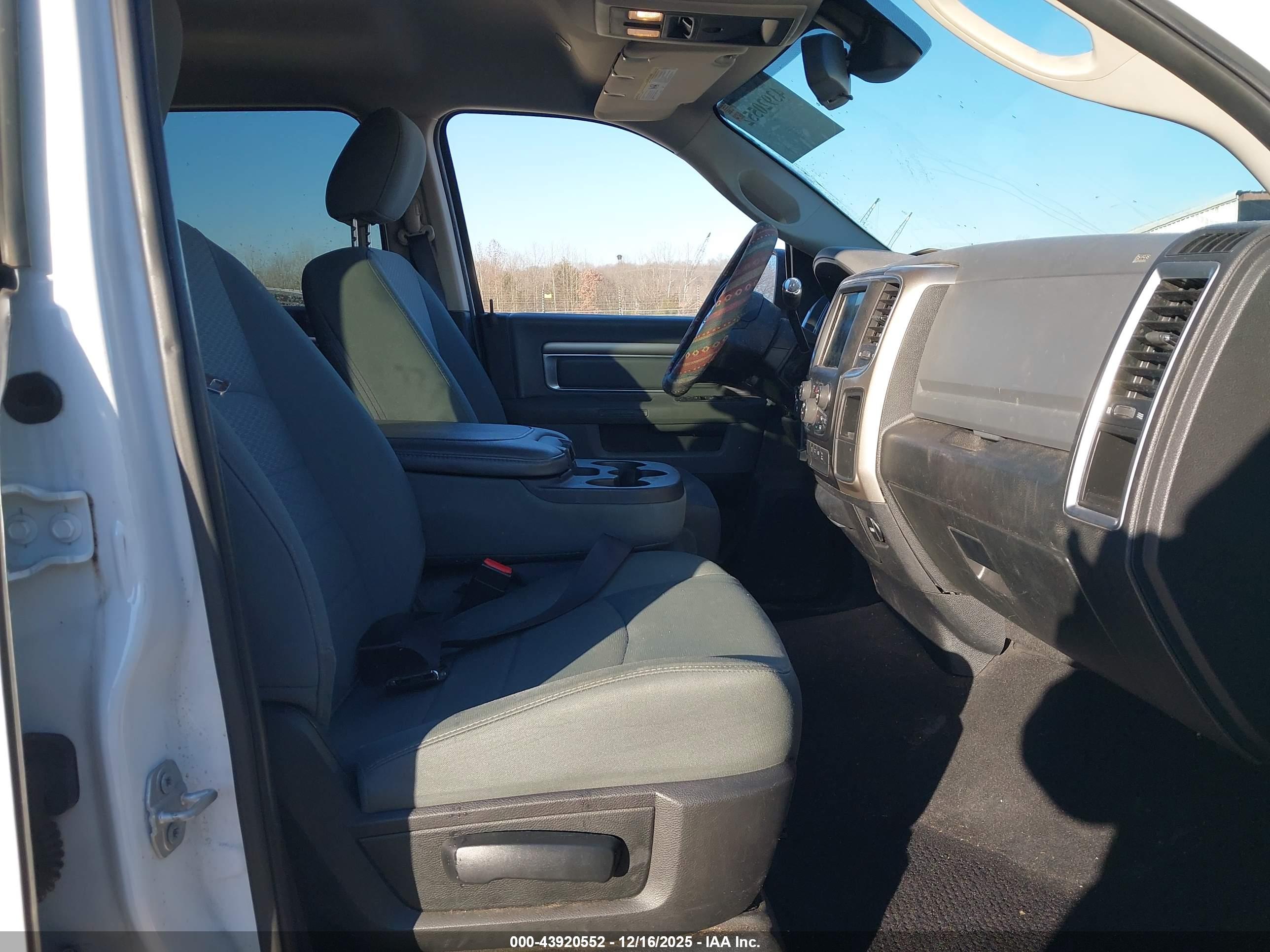 RAM 2500 image 5