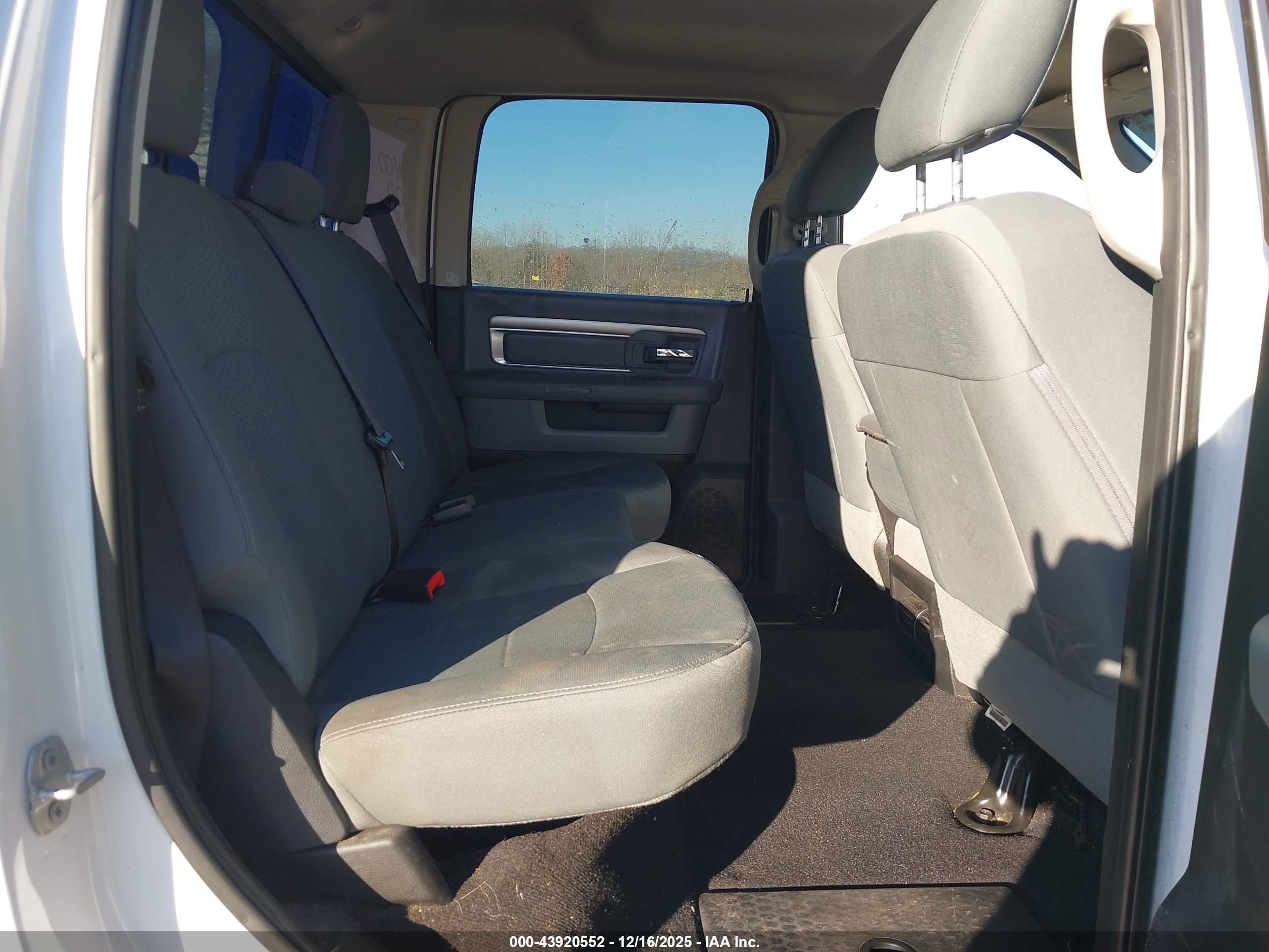RAM 2500 image 8