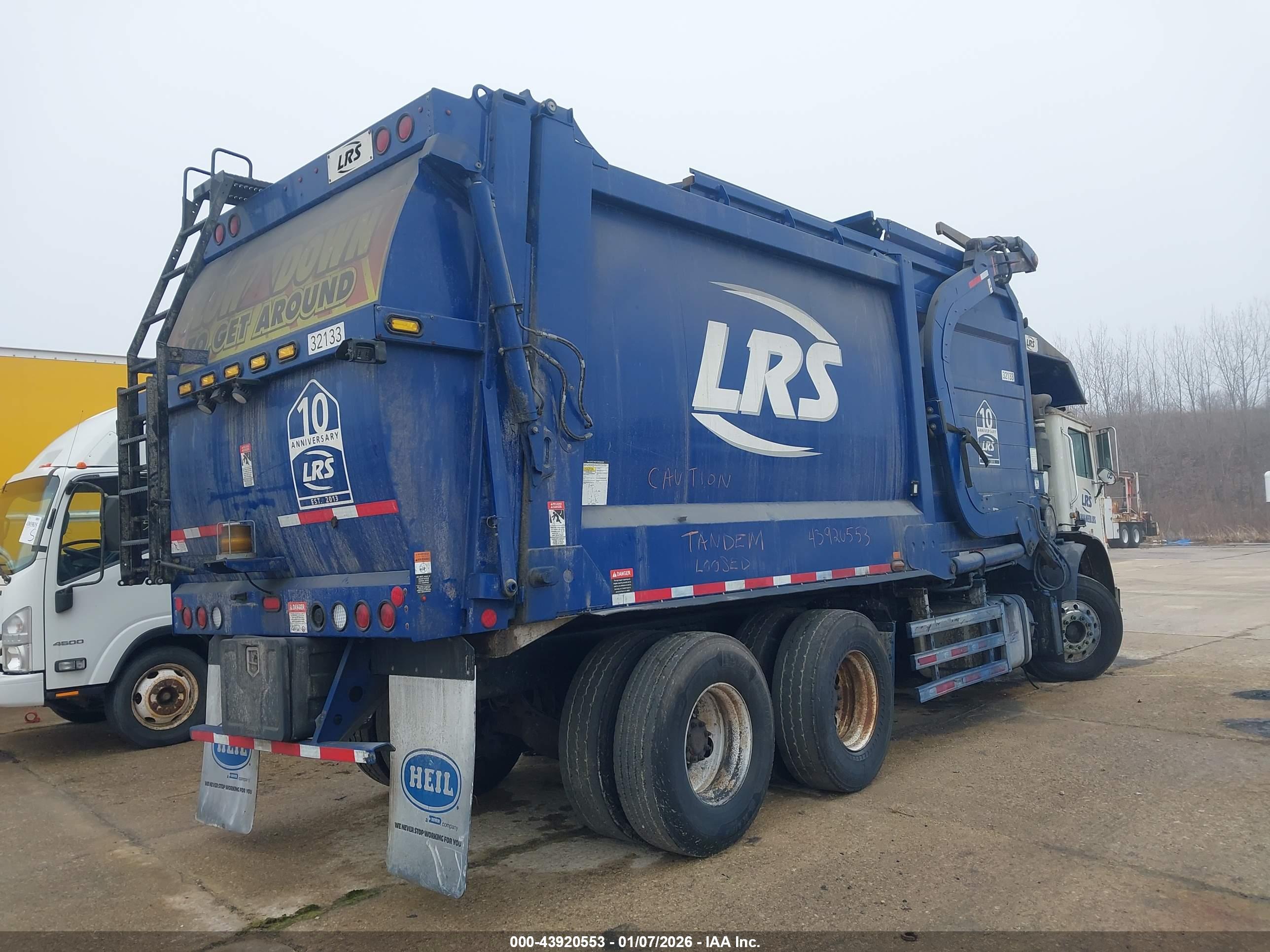 MACK TERRAPRO image 4