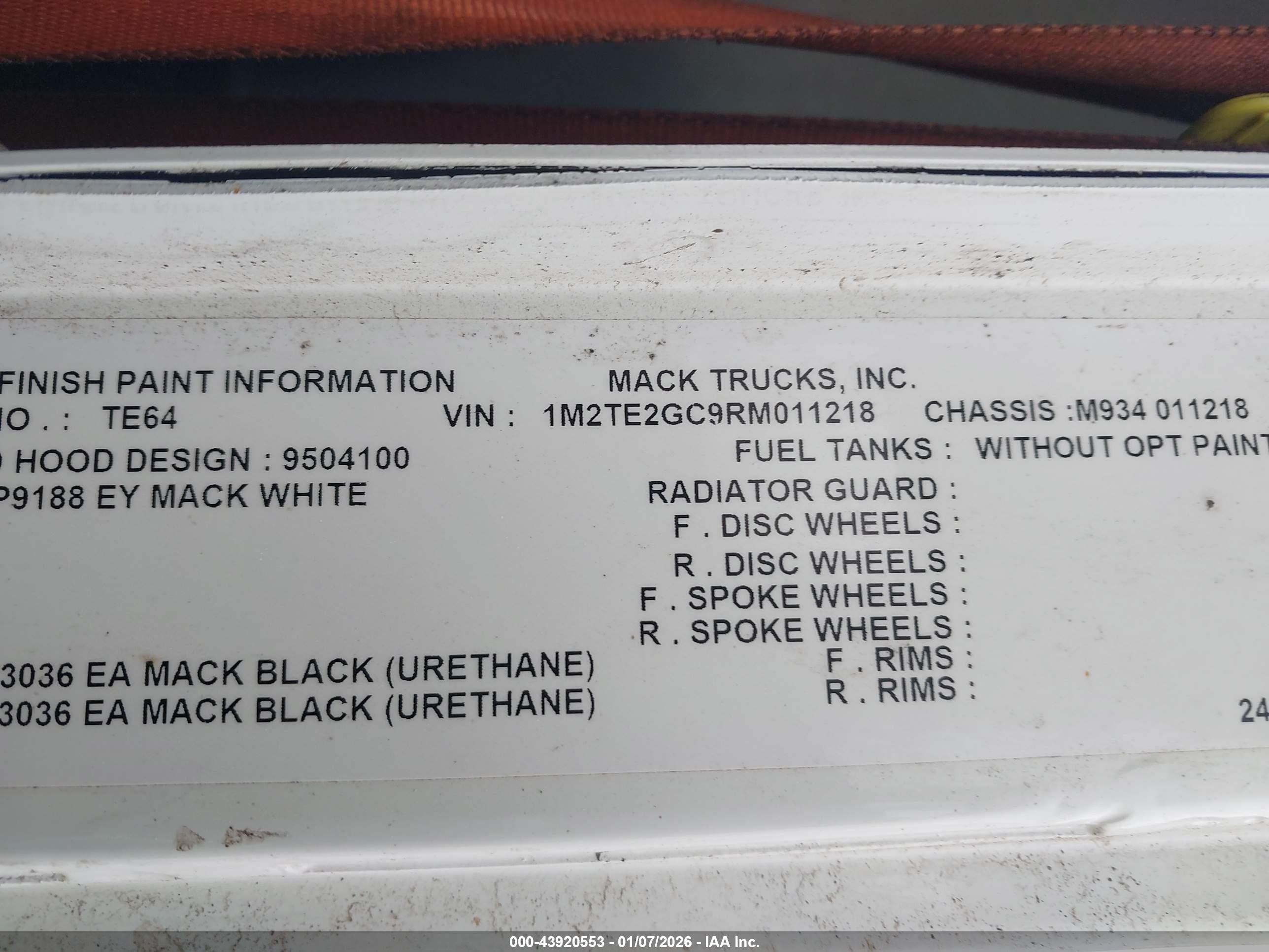 MACK TERRAPRO image 9