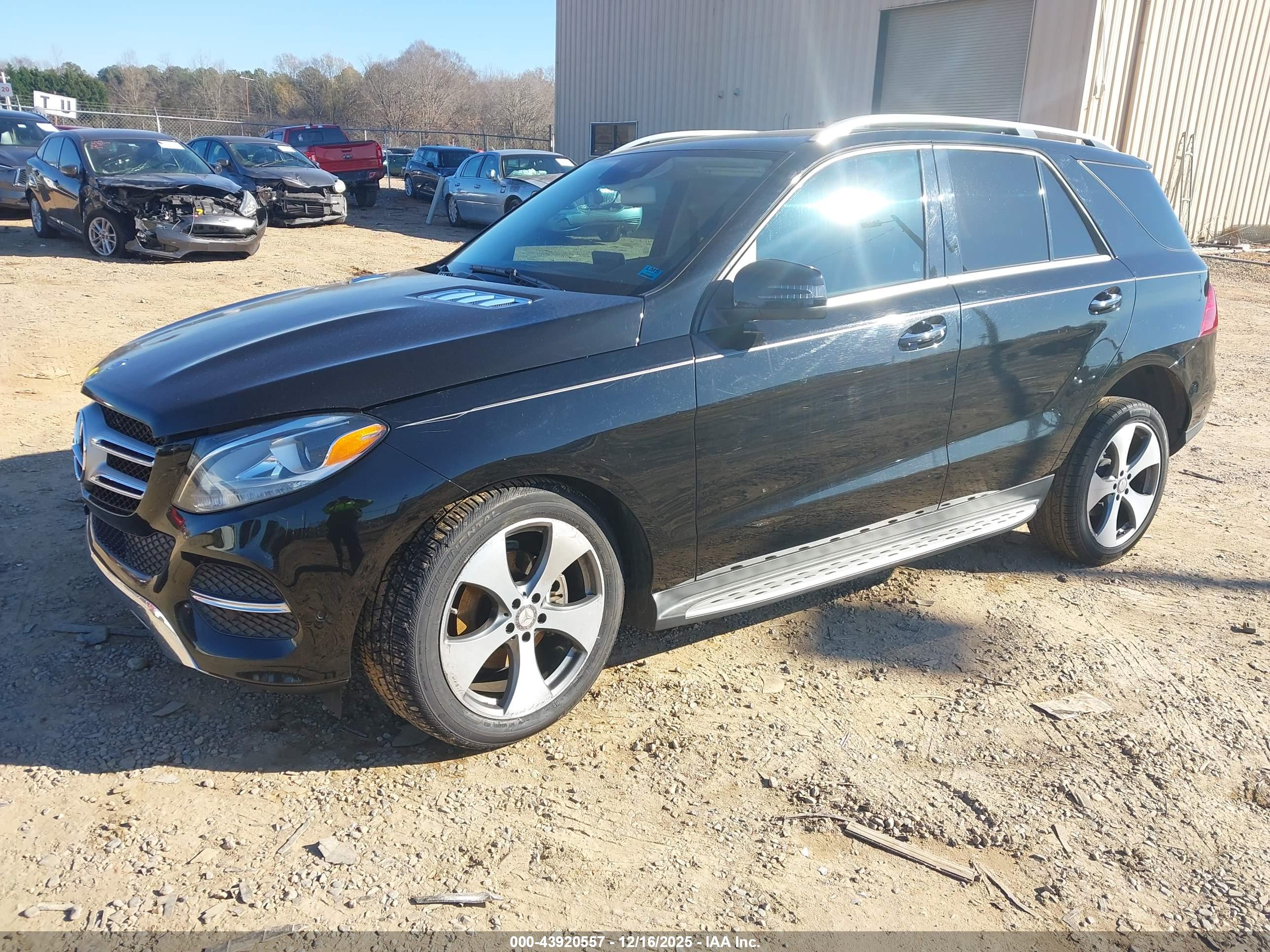 MERCEDES-BENZ GLE image 2
