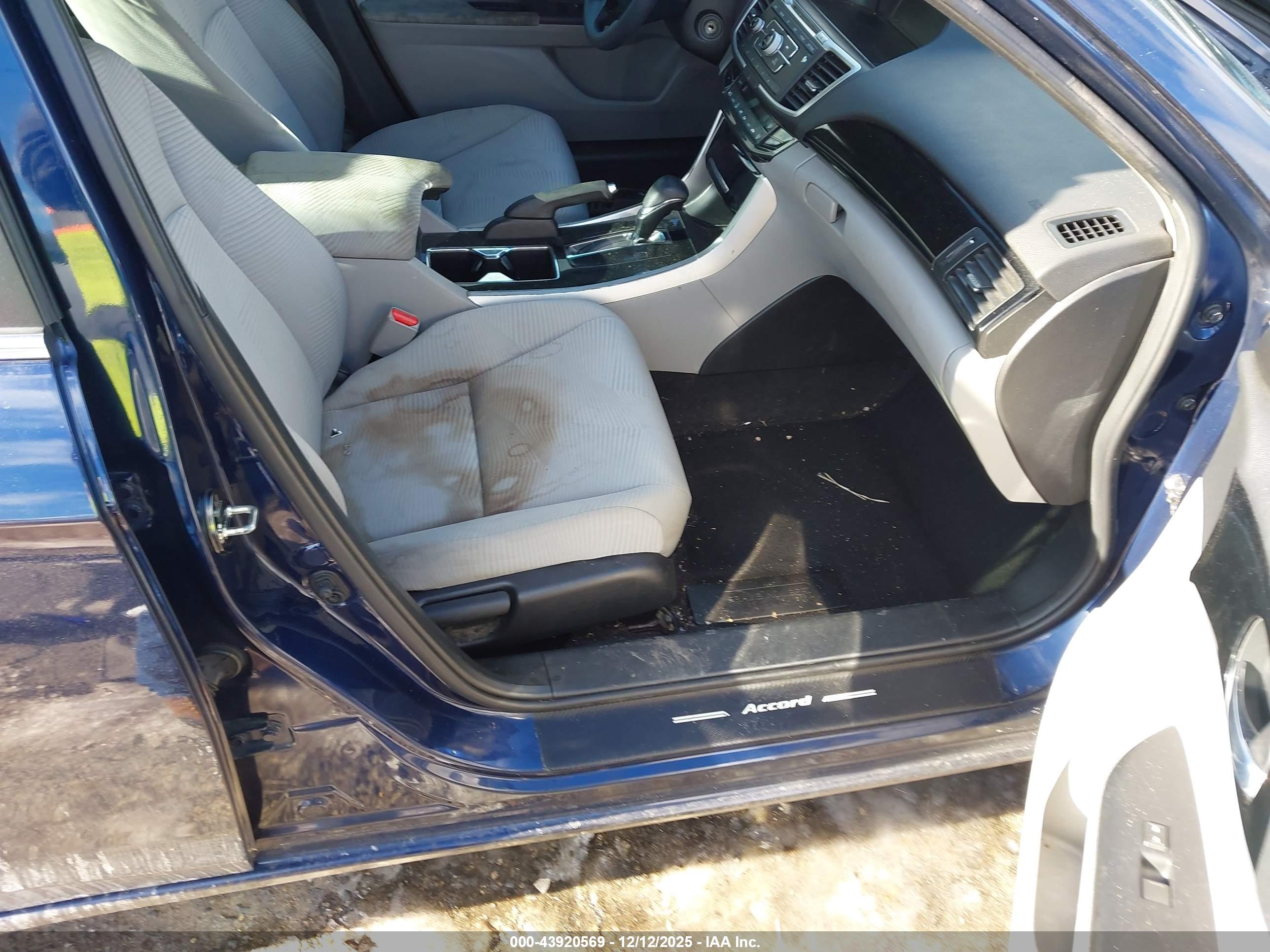 HONDA ACCORD image 5