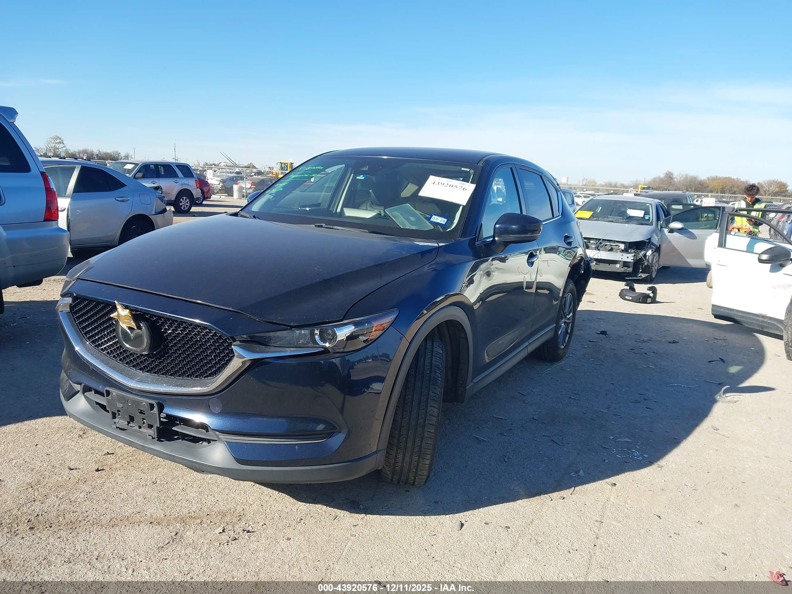 MAZDA CX-5 image 2