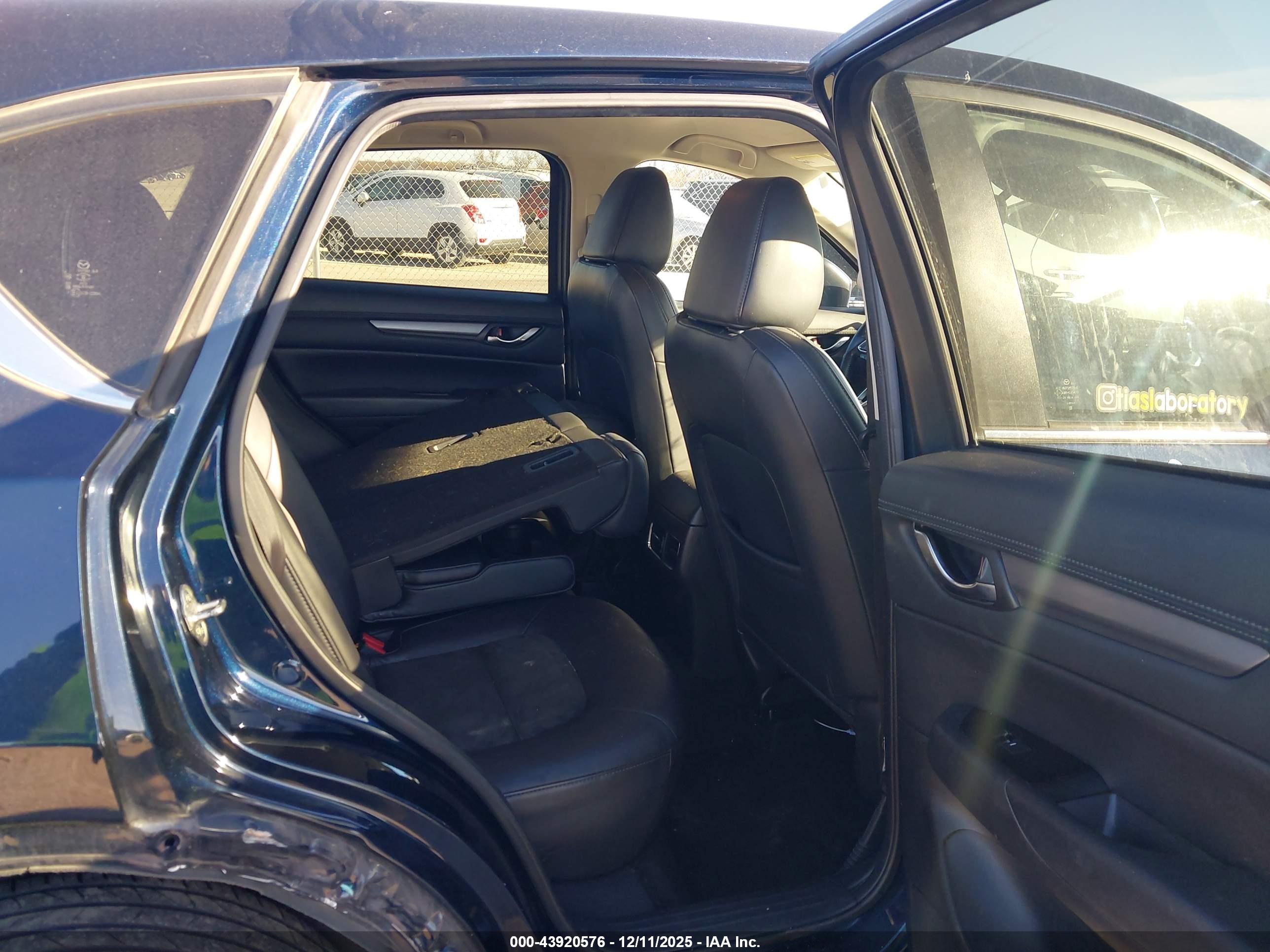 MAZDA CX-5 image 8
