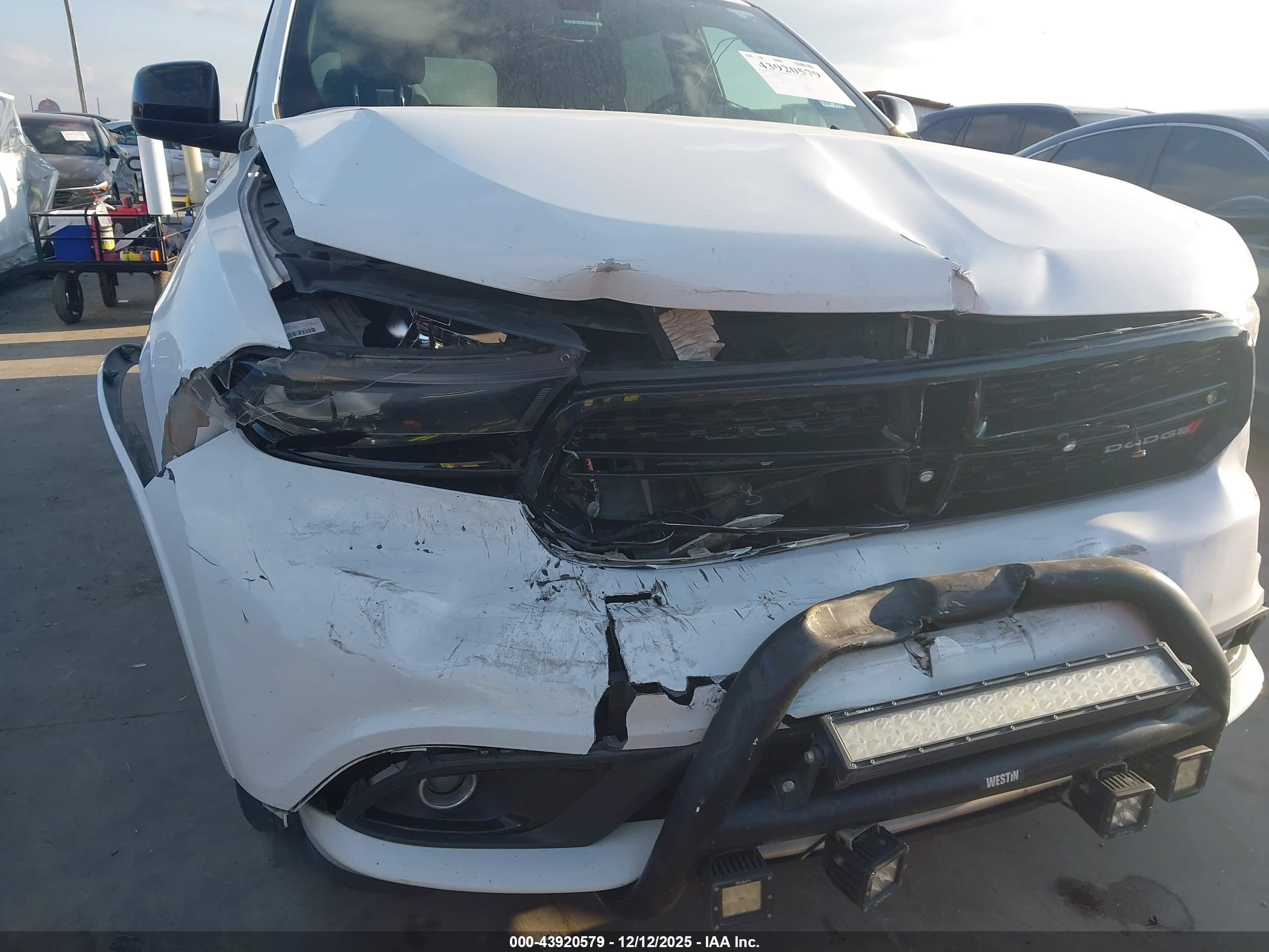 DODGE DURANGO image 6