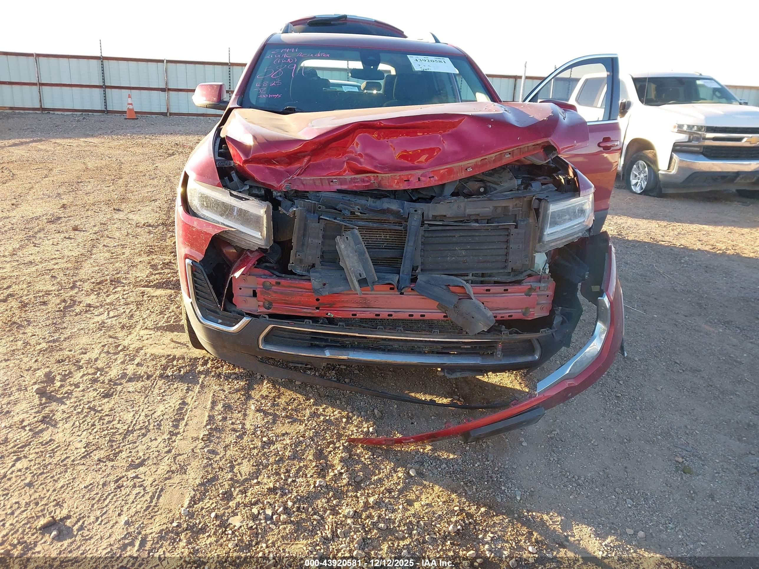 GMC ACADIA image 6