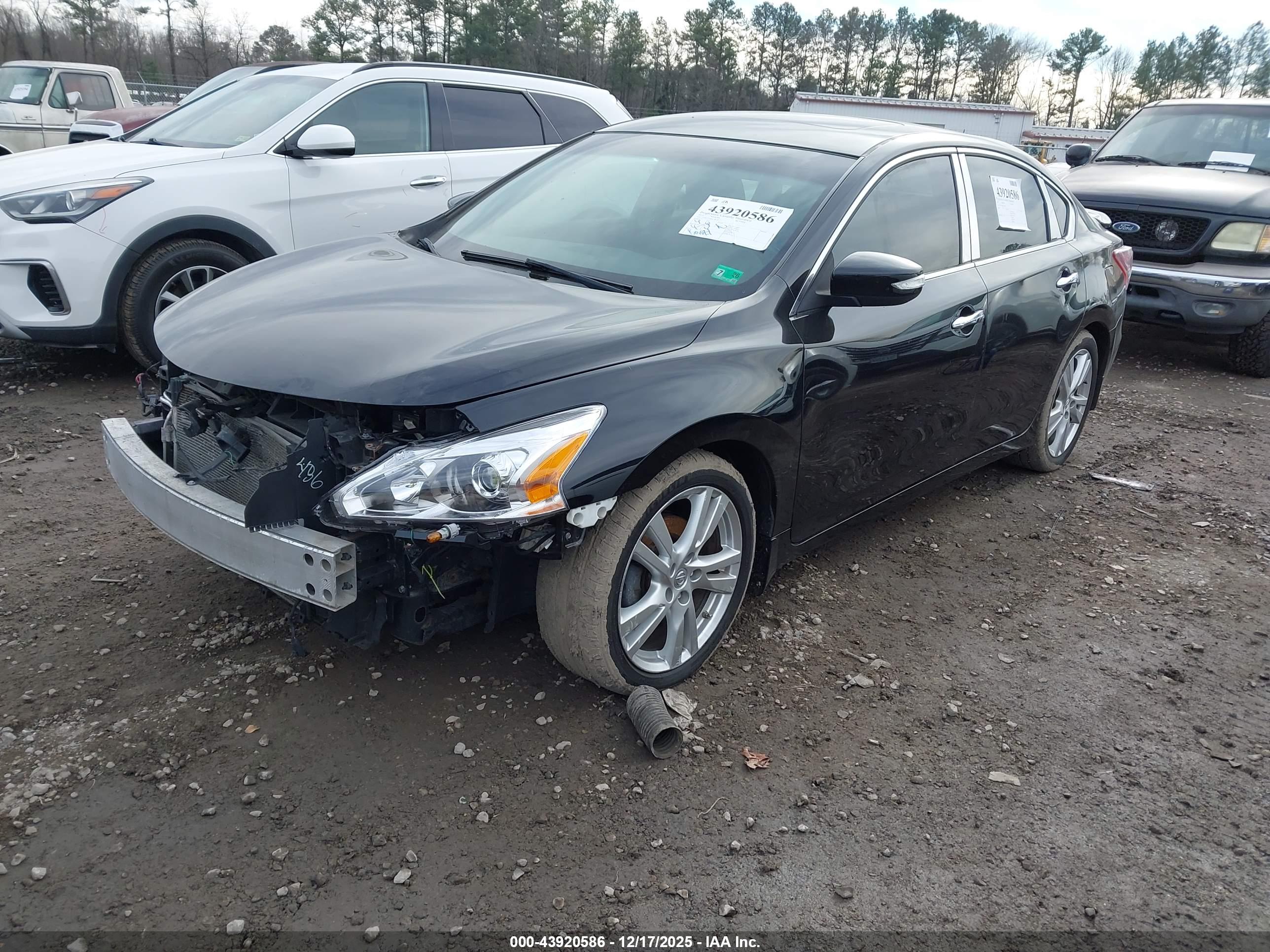 NISSAN ALTIMA image 2
