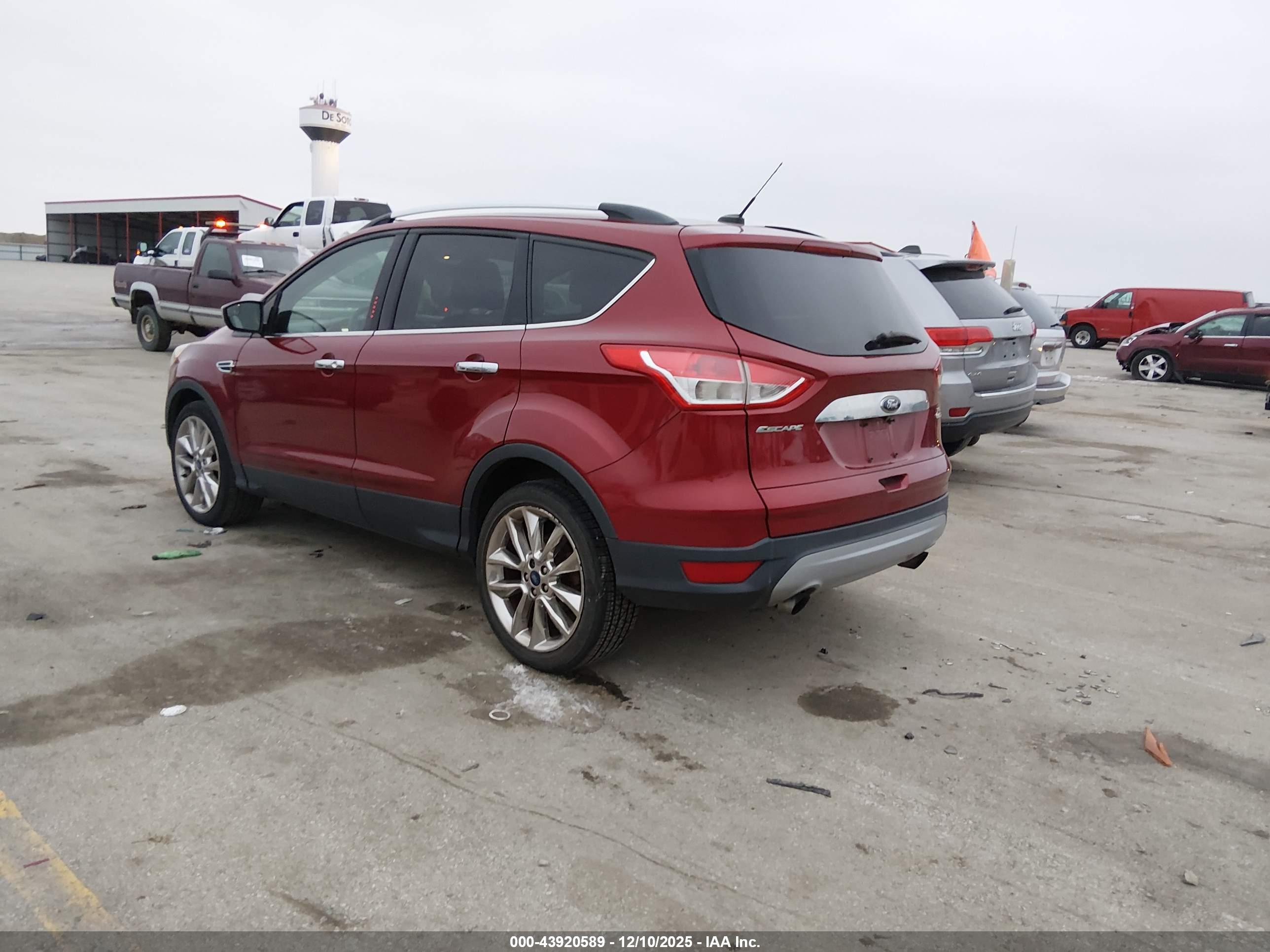 FORD ESCAPE image 3