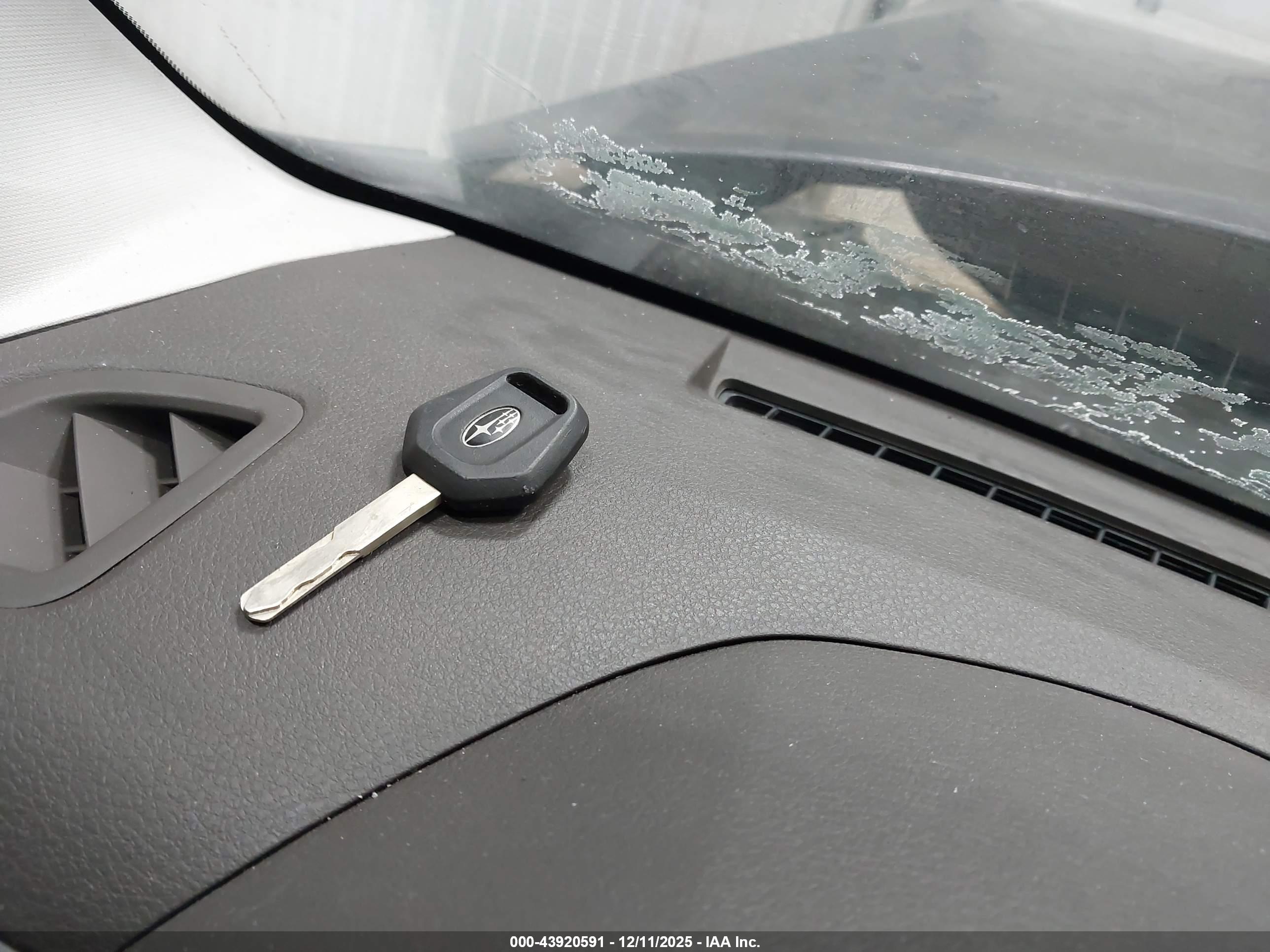 SUBARU FORESTER image 11
