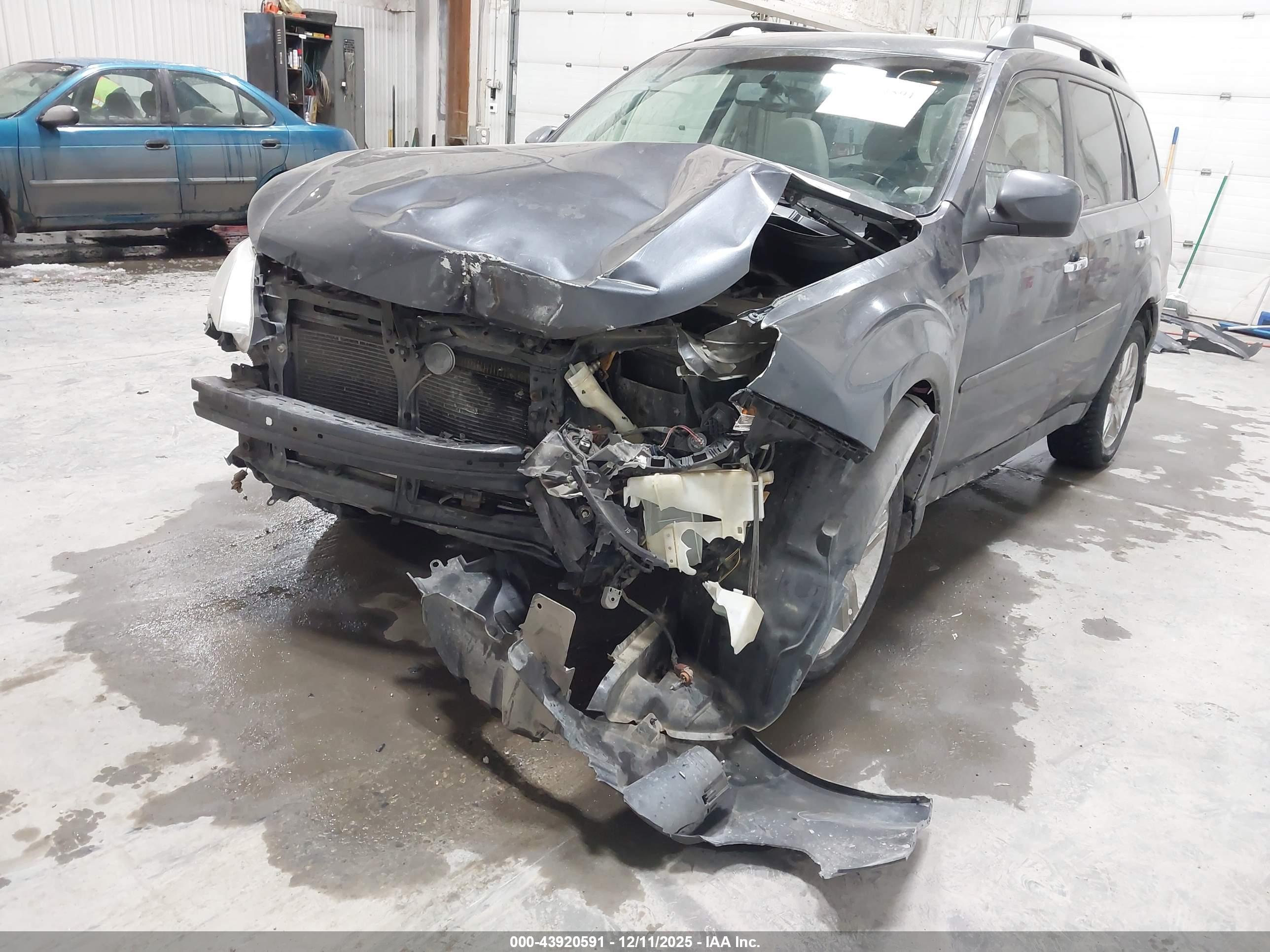 SUBARU FORESTER image 6