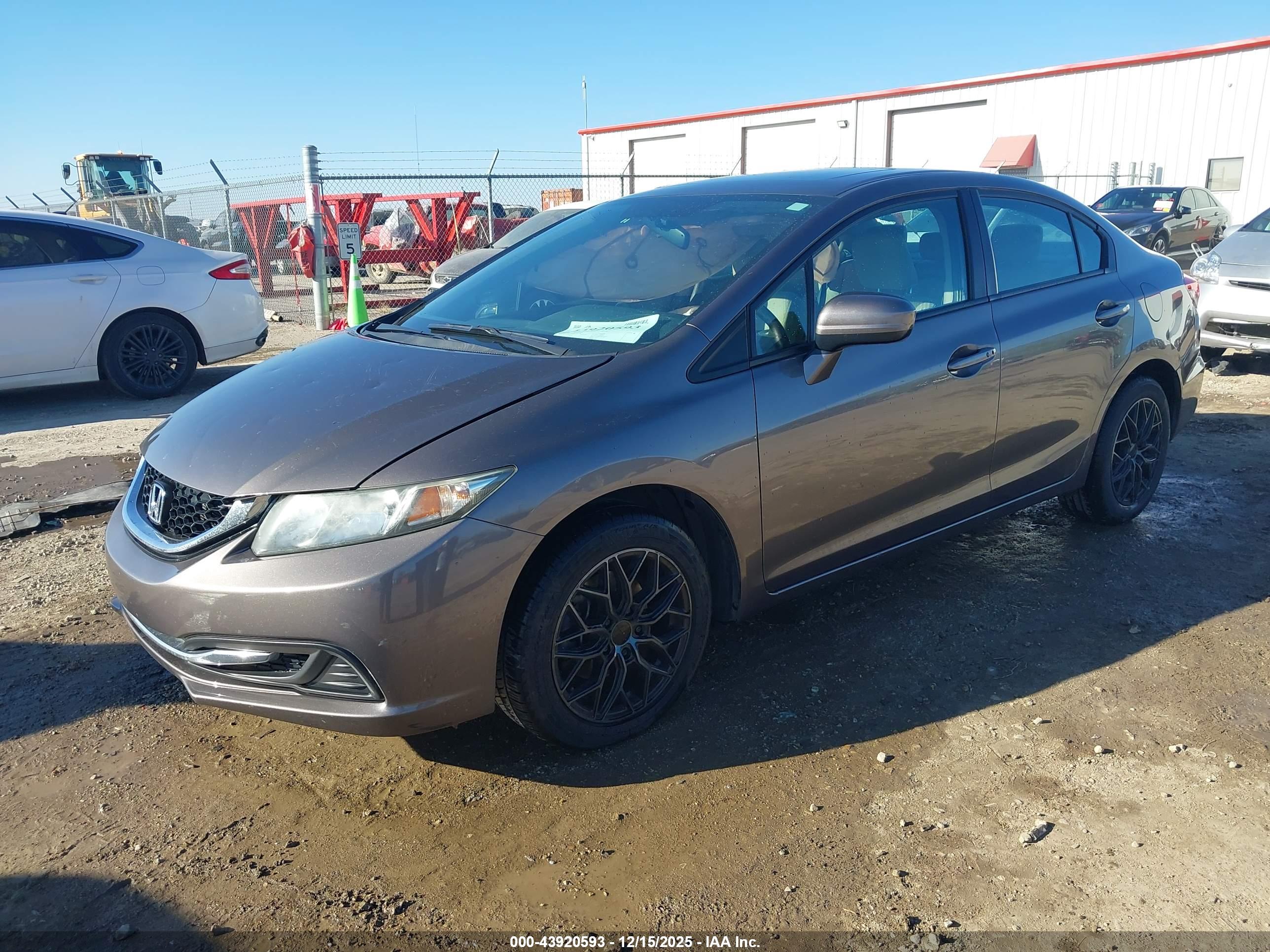 HONDA CIVIC image 2