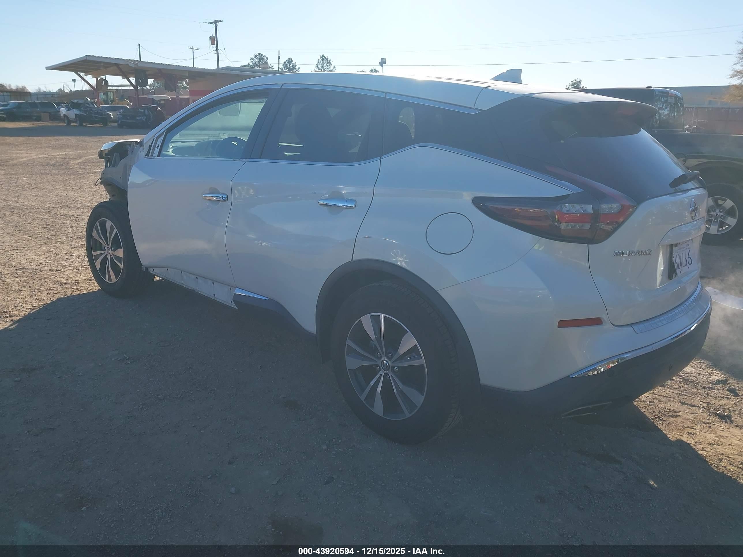 NISSAN MURANO image 3
