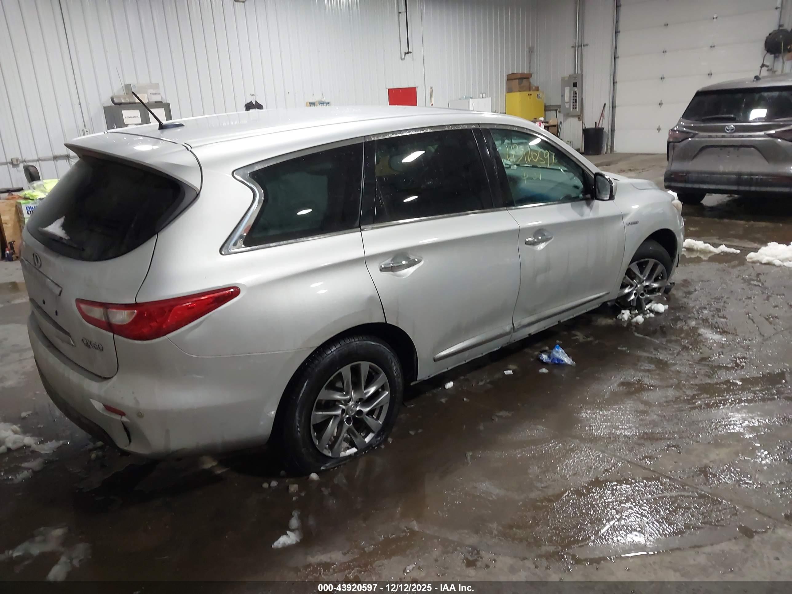 INFINITI QX60 image 4