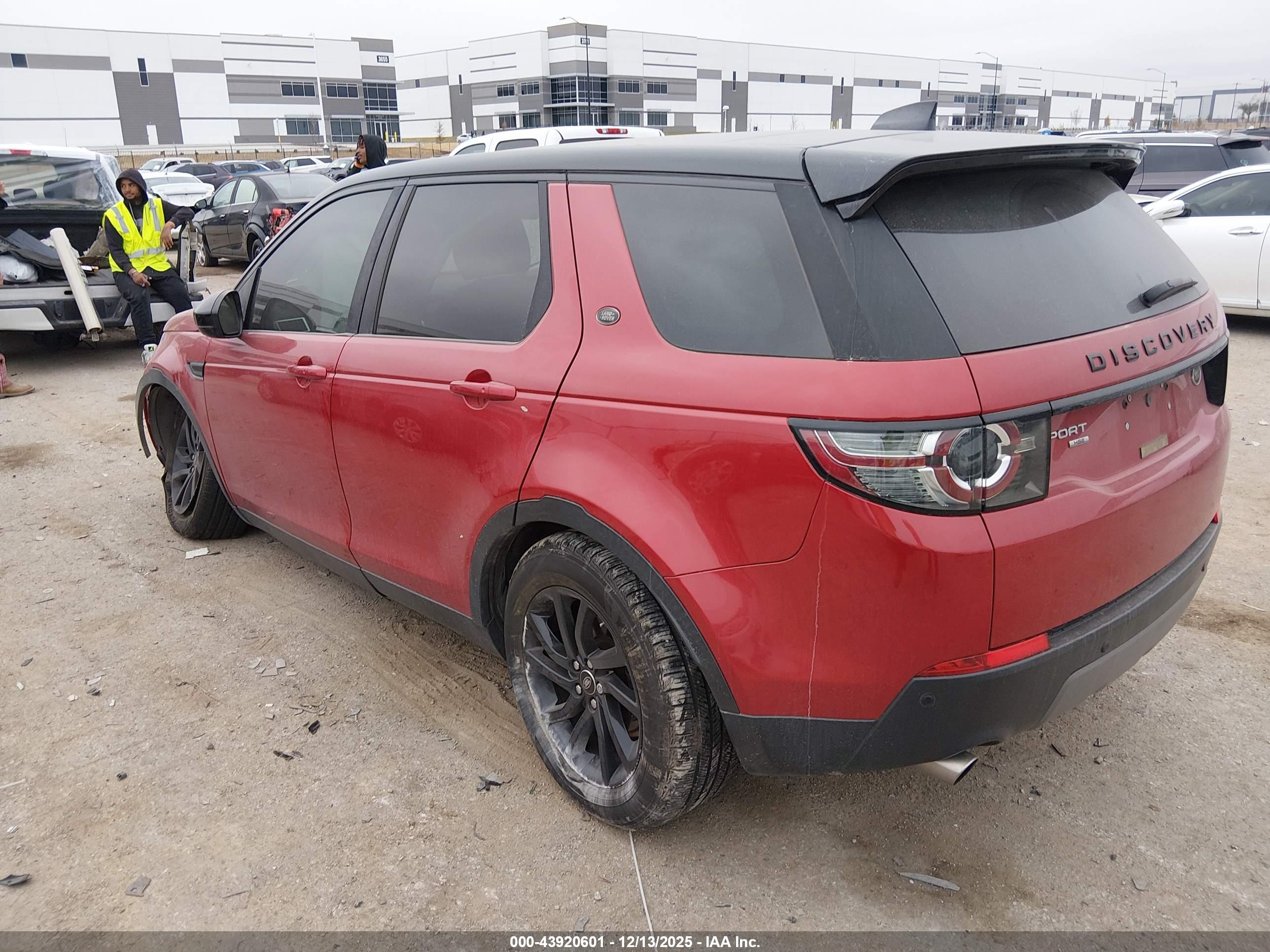 LAND ROVER image 3