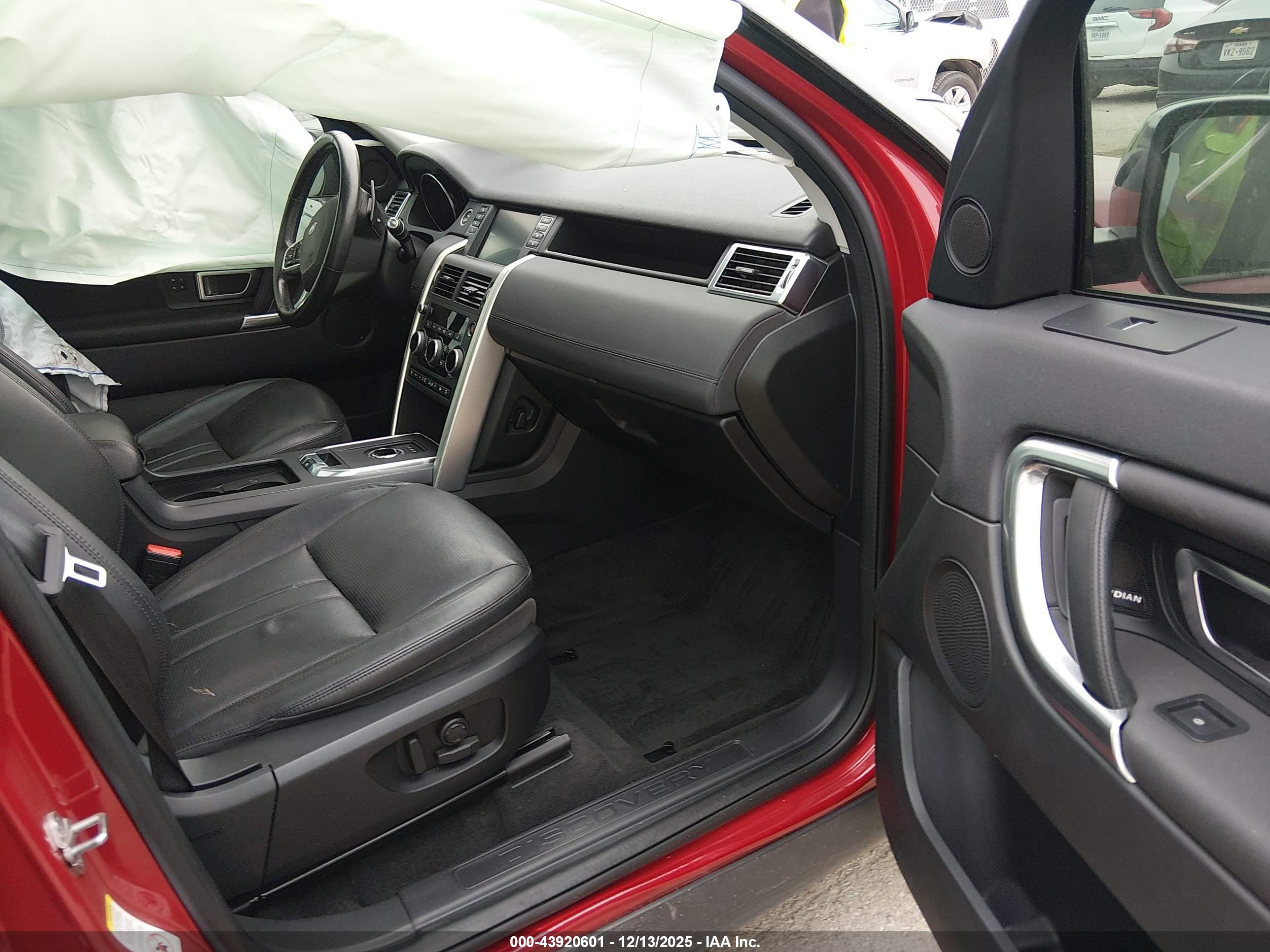 LAND ROVER image 5