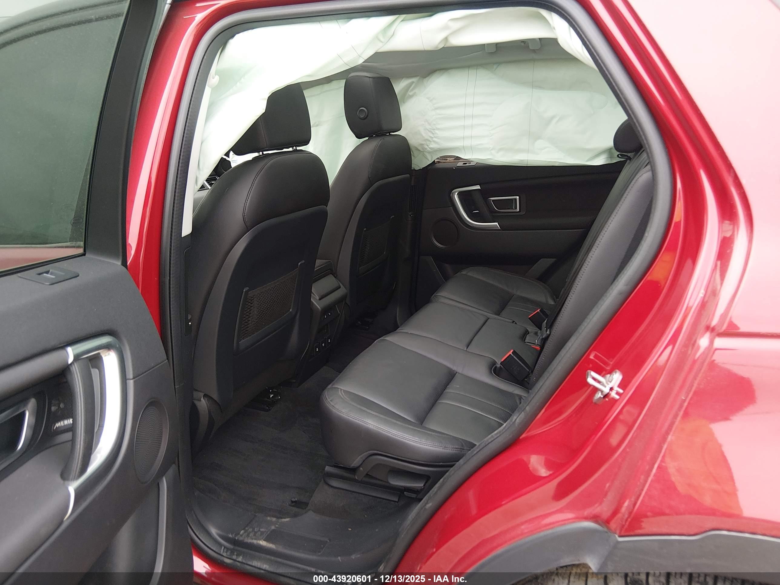 LAND ROVER image 8