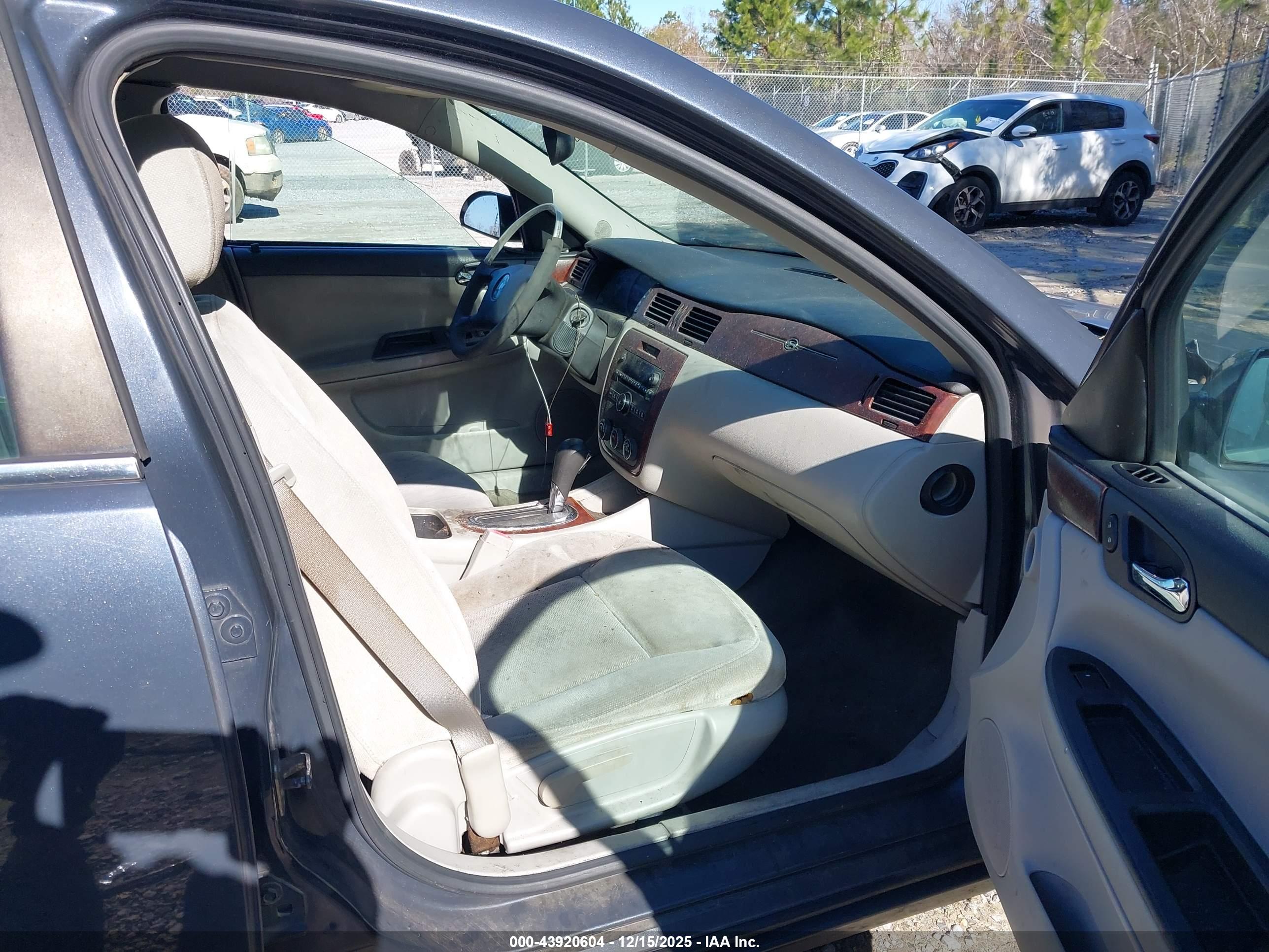 CHEVROLET IMPALA image 5