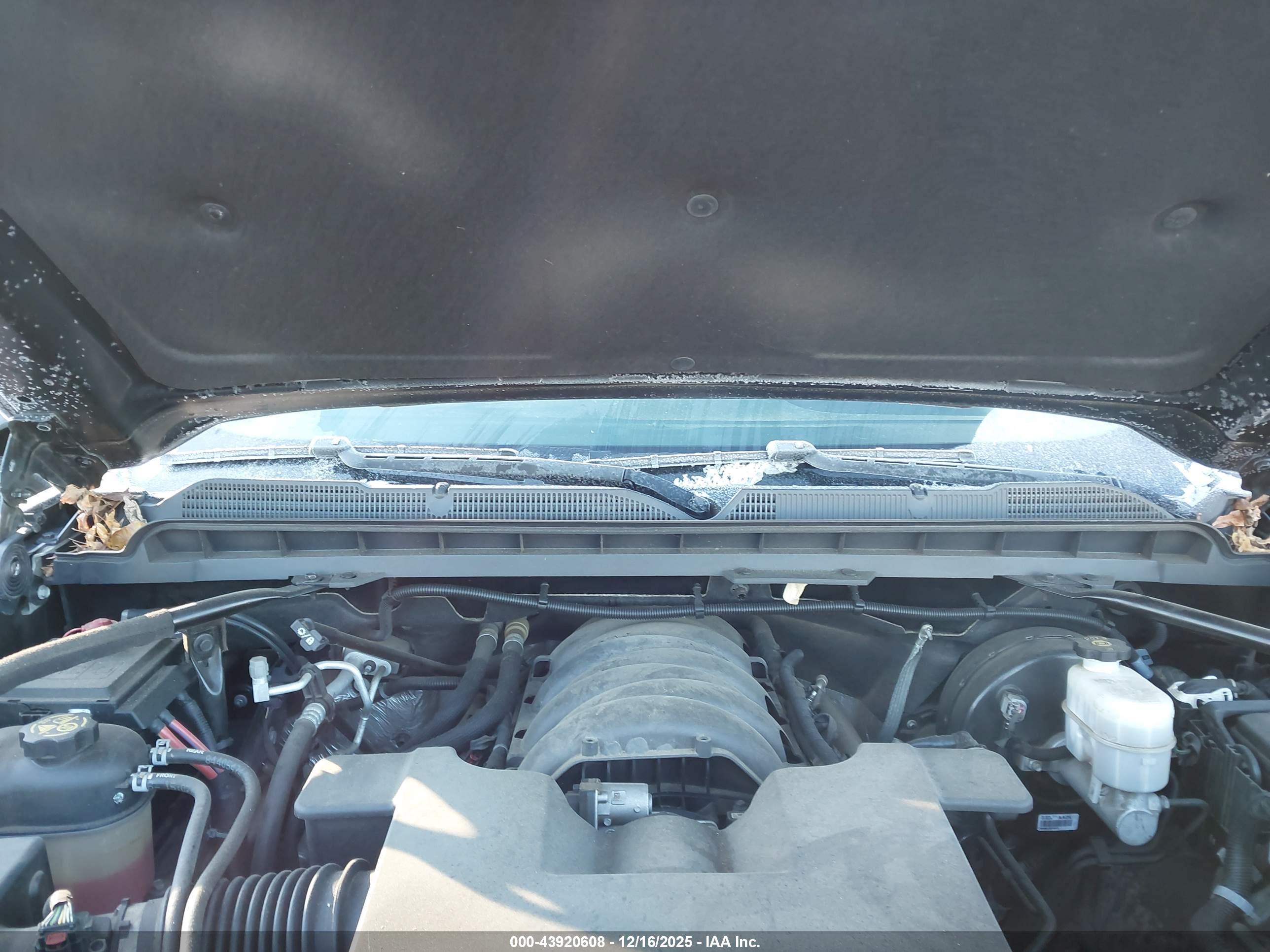 CHEVROLET SILVERADO image 10