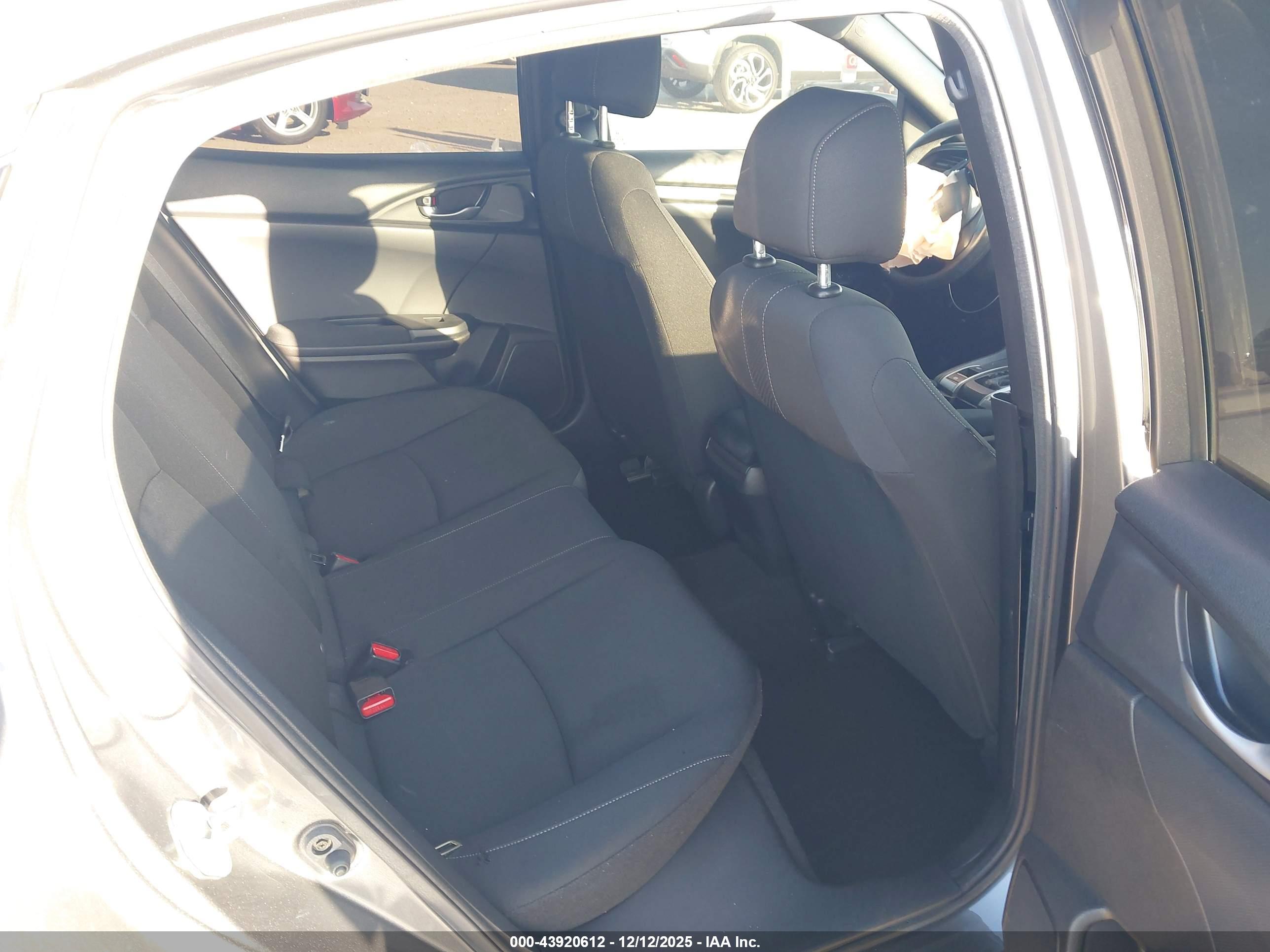 HONDA CIVIC image 8