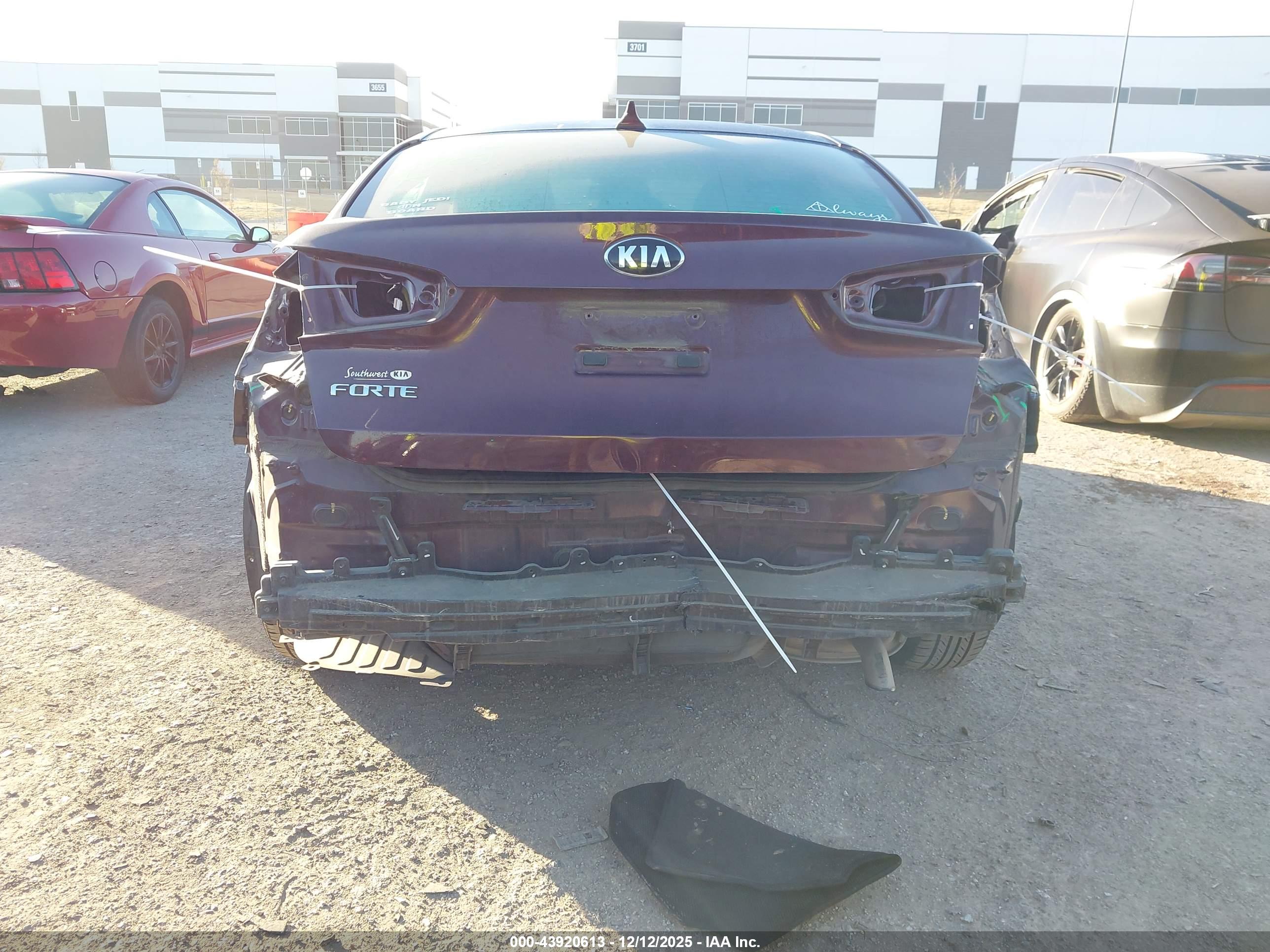KIA FORTE image 6
