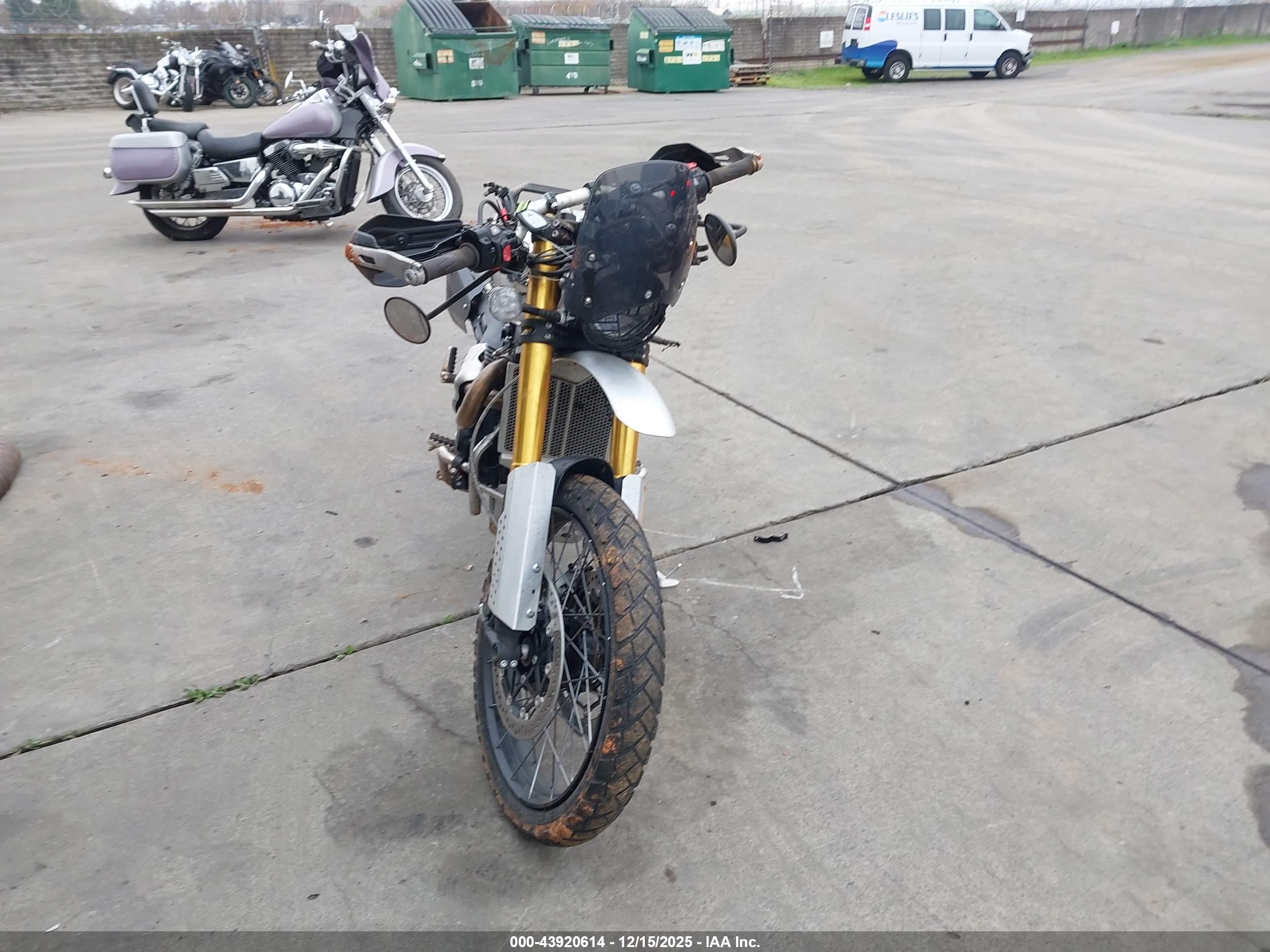 TRIUMPH MOTORCYCLE image 5