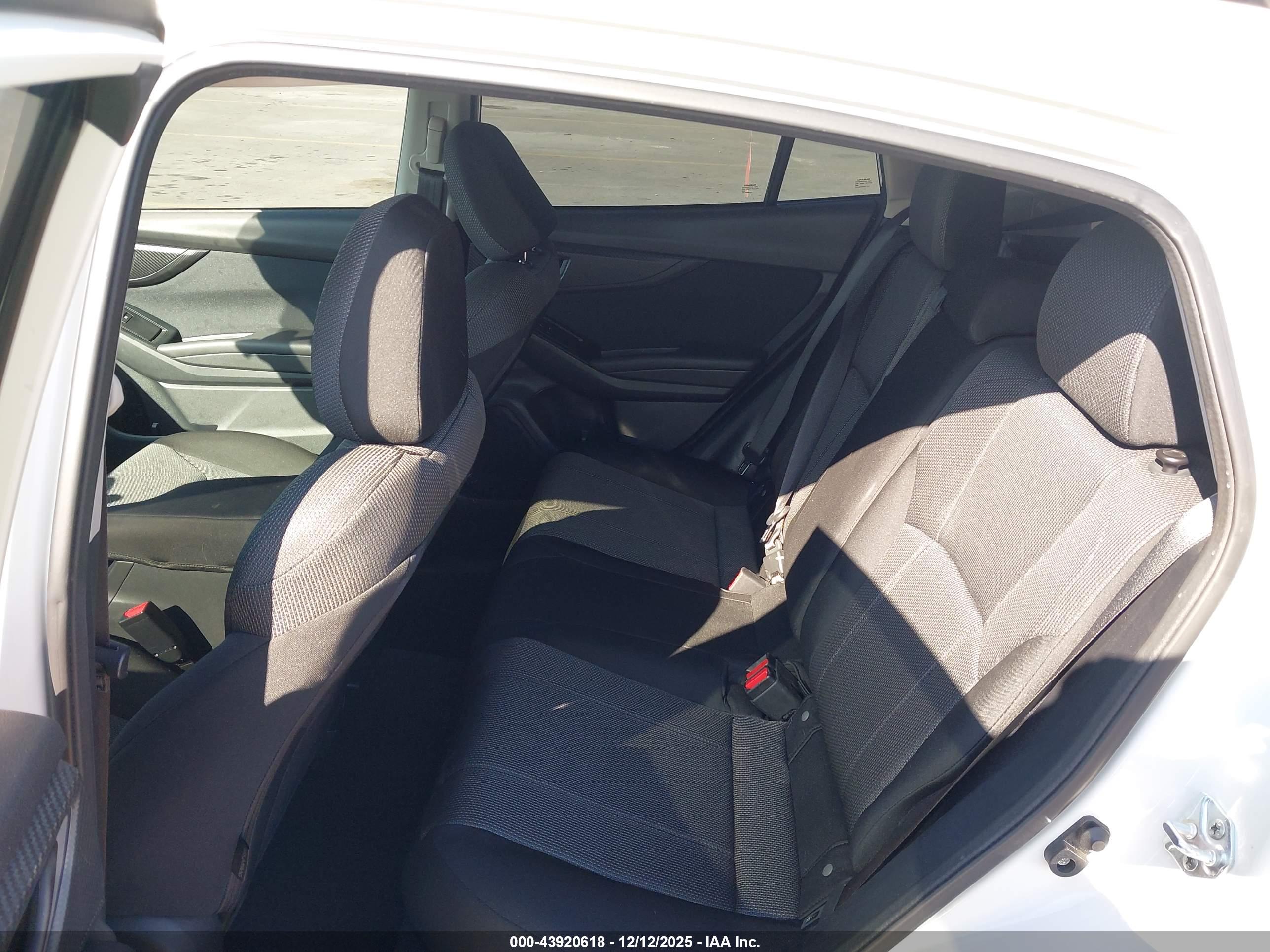 SUBARU IMPREZA image 8