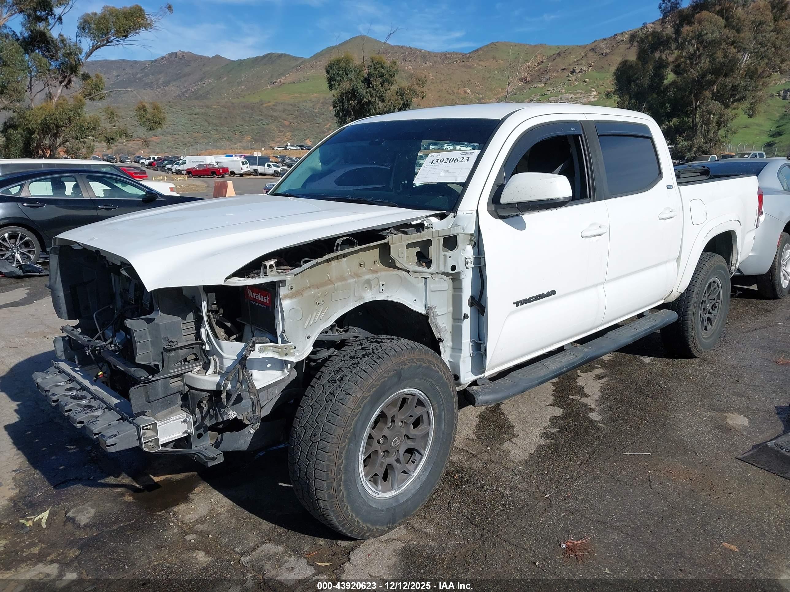 TOYOTA TACOMA image 2