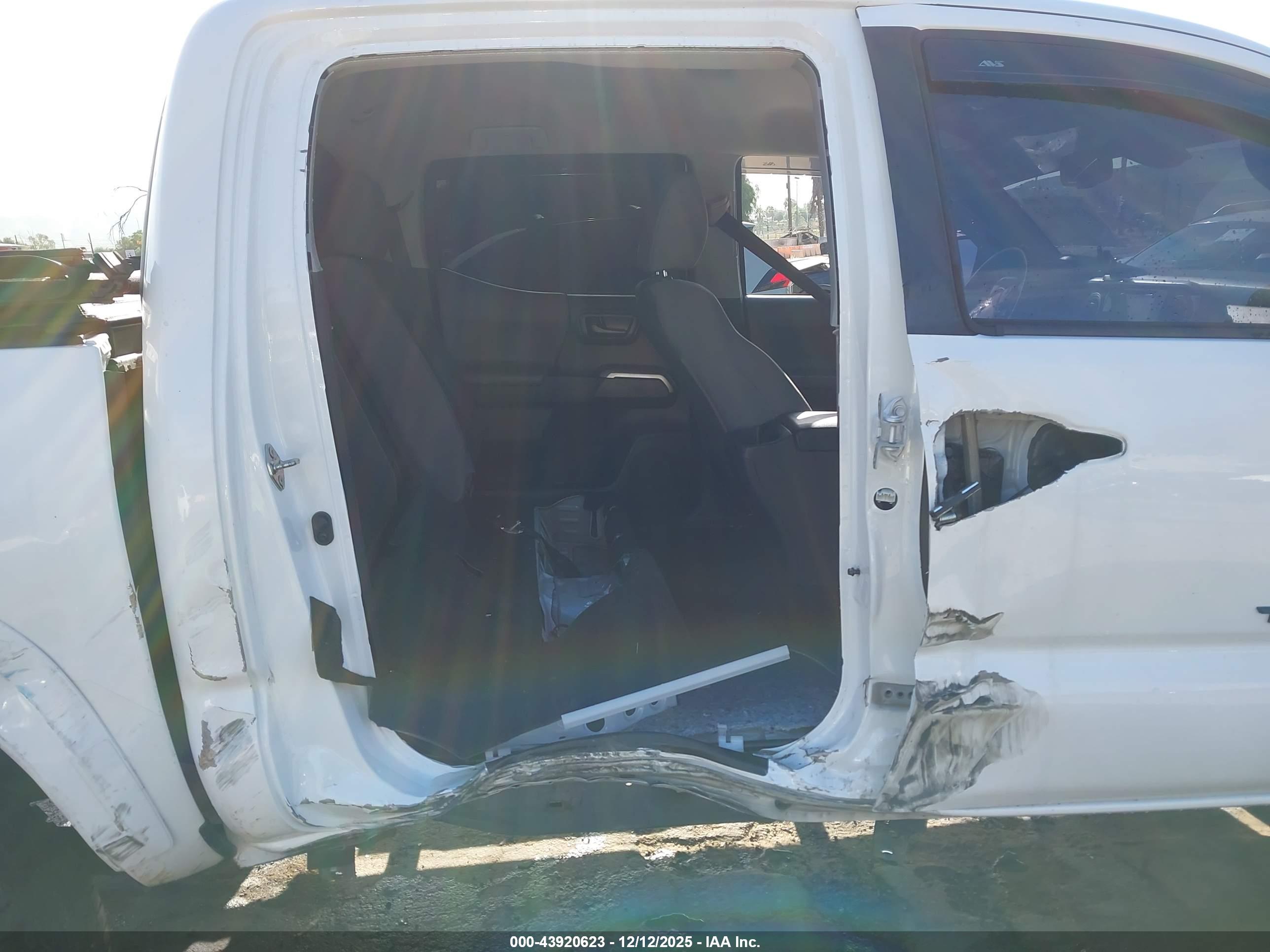 TOYOTA TACOMA image 6