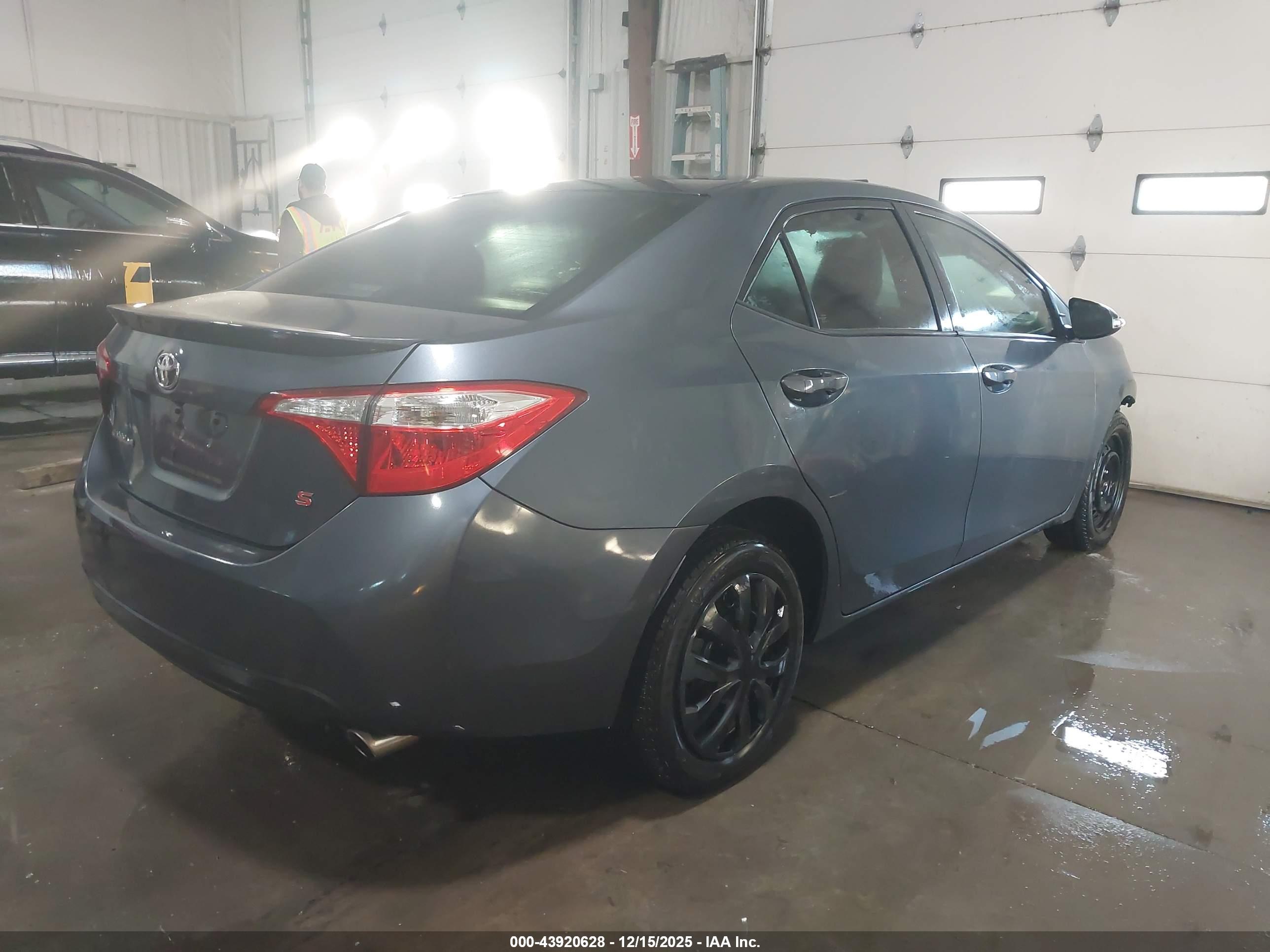 TOYOTA COROLLA image 4