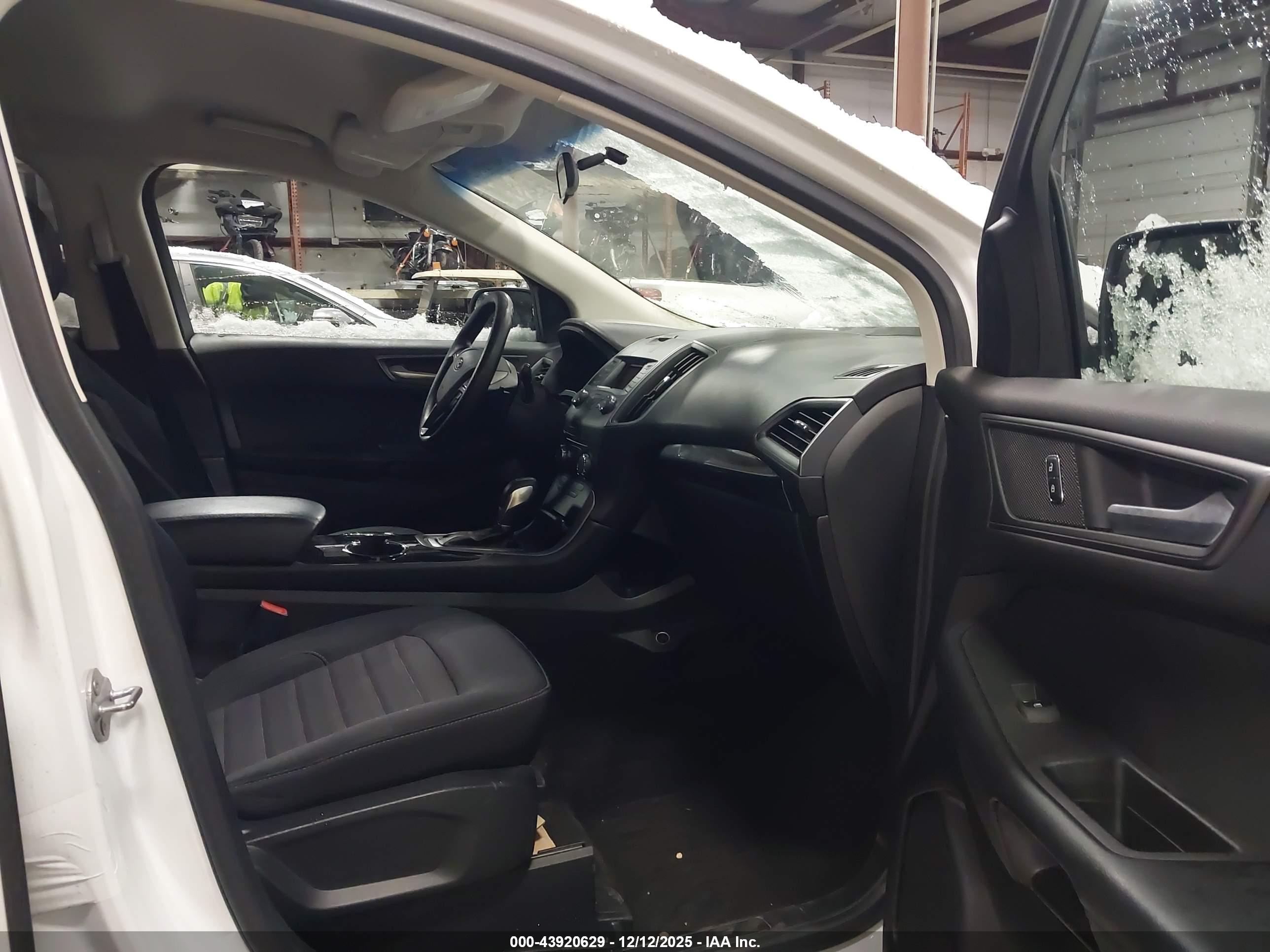 FORD EDGE image 5