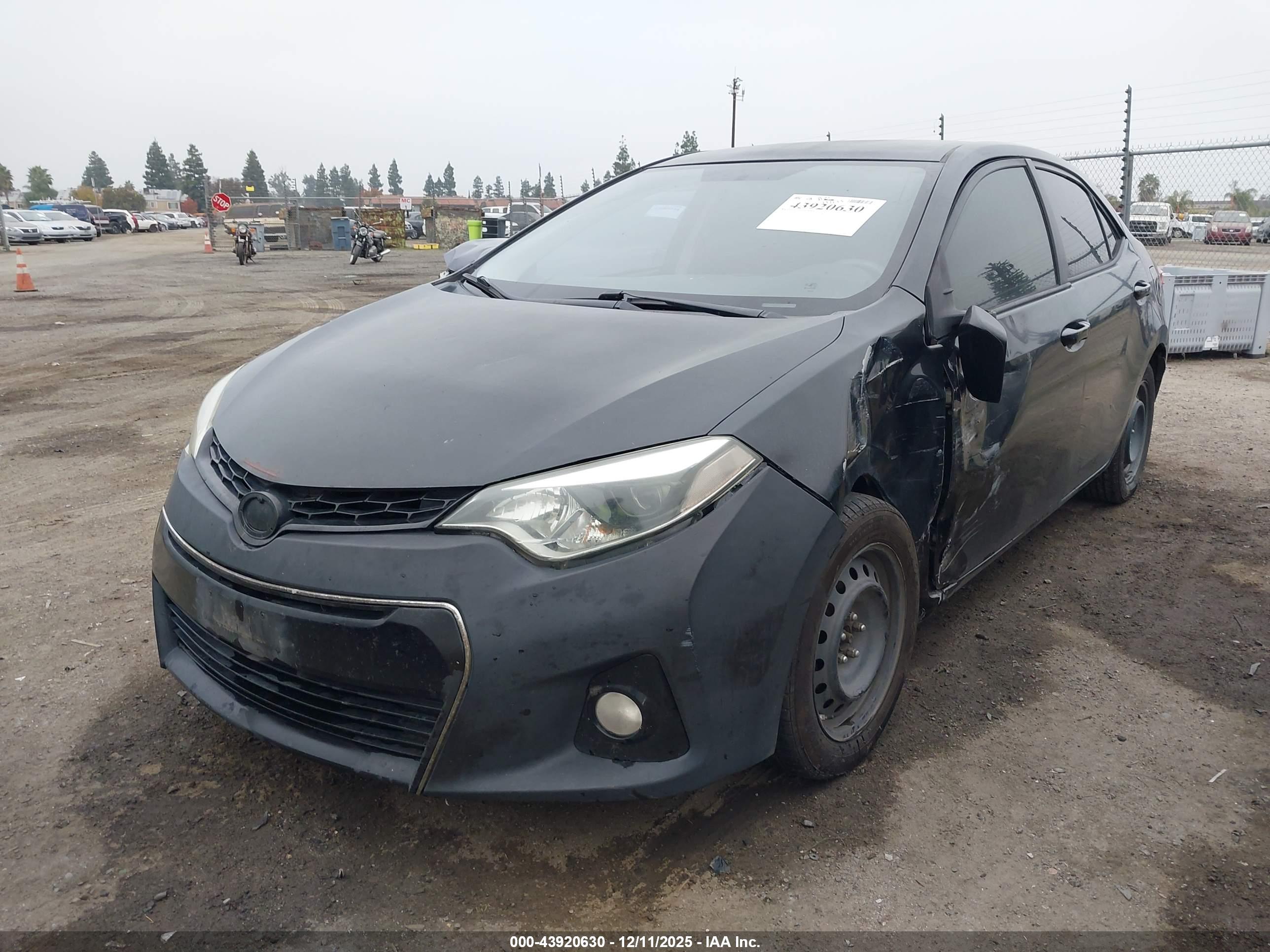 TOYOTA COROLLA image 2
