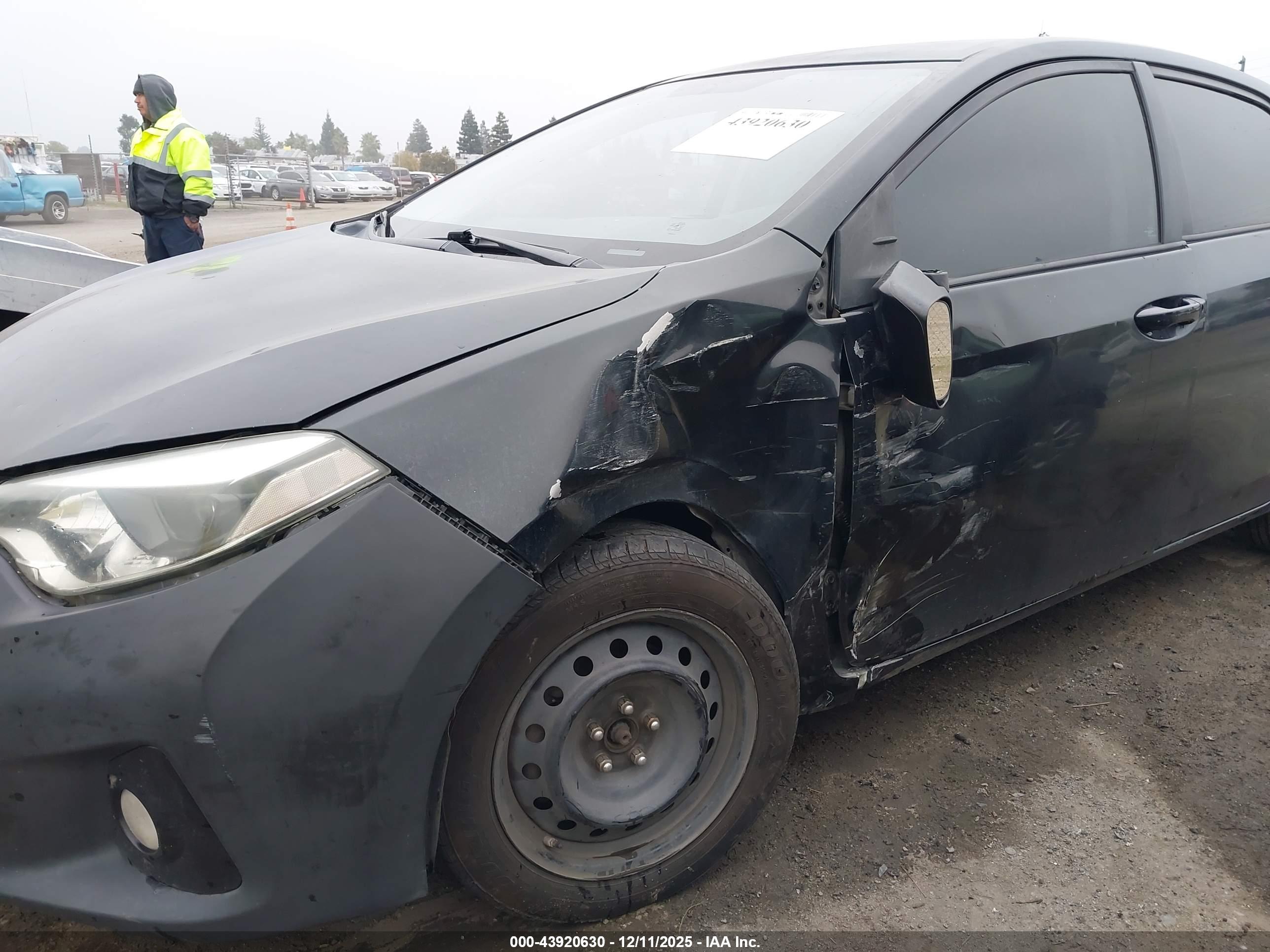TOYOTA COROLLA image 6