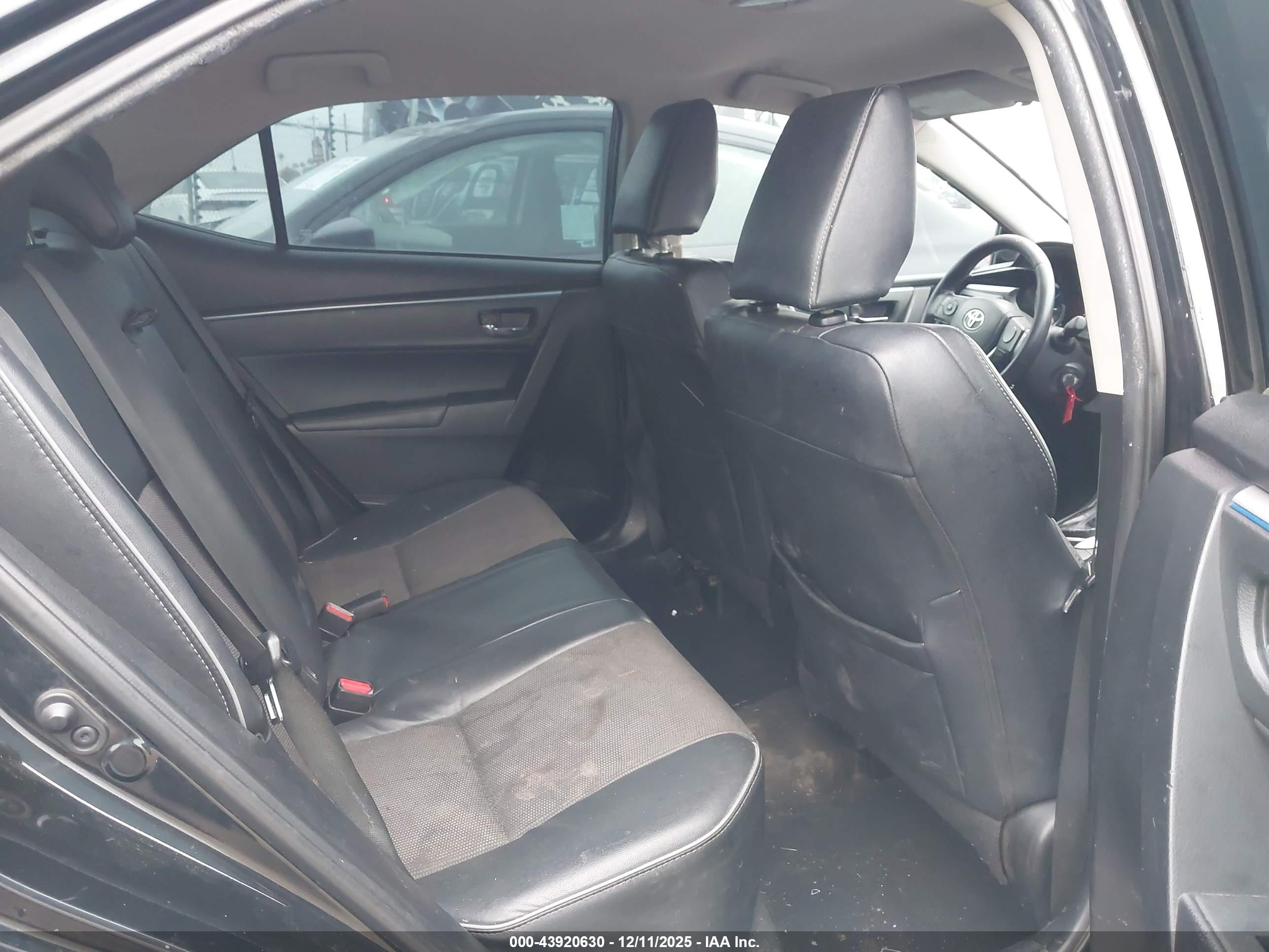 TOYOTA COROLLA image 8