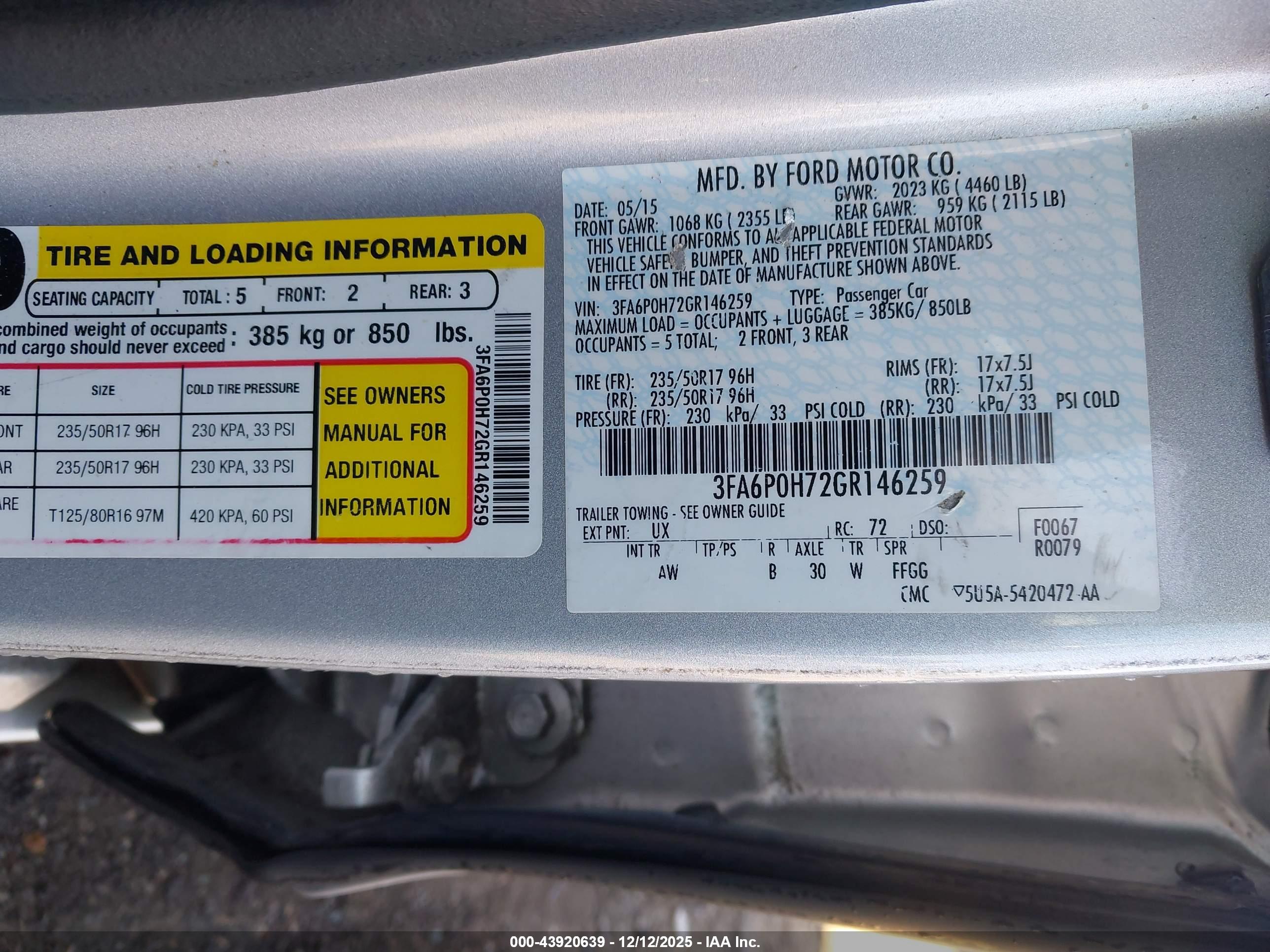 FORD FUSION image 9