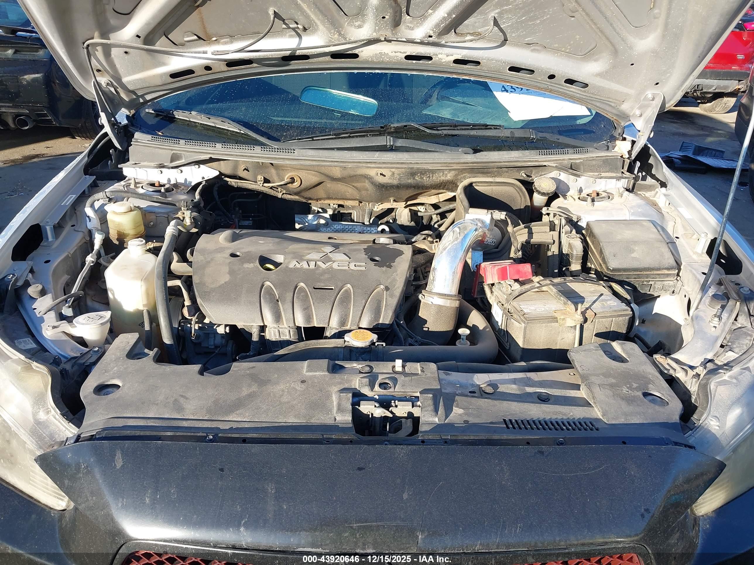 MITSUBISHI LANCER image 10