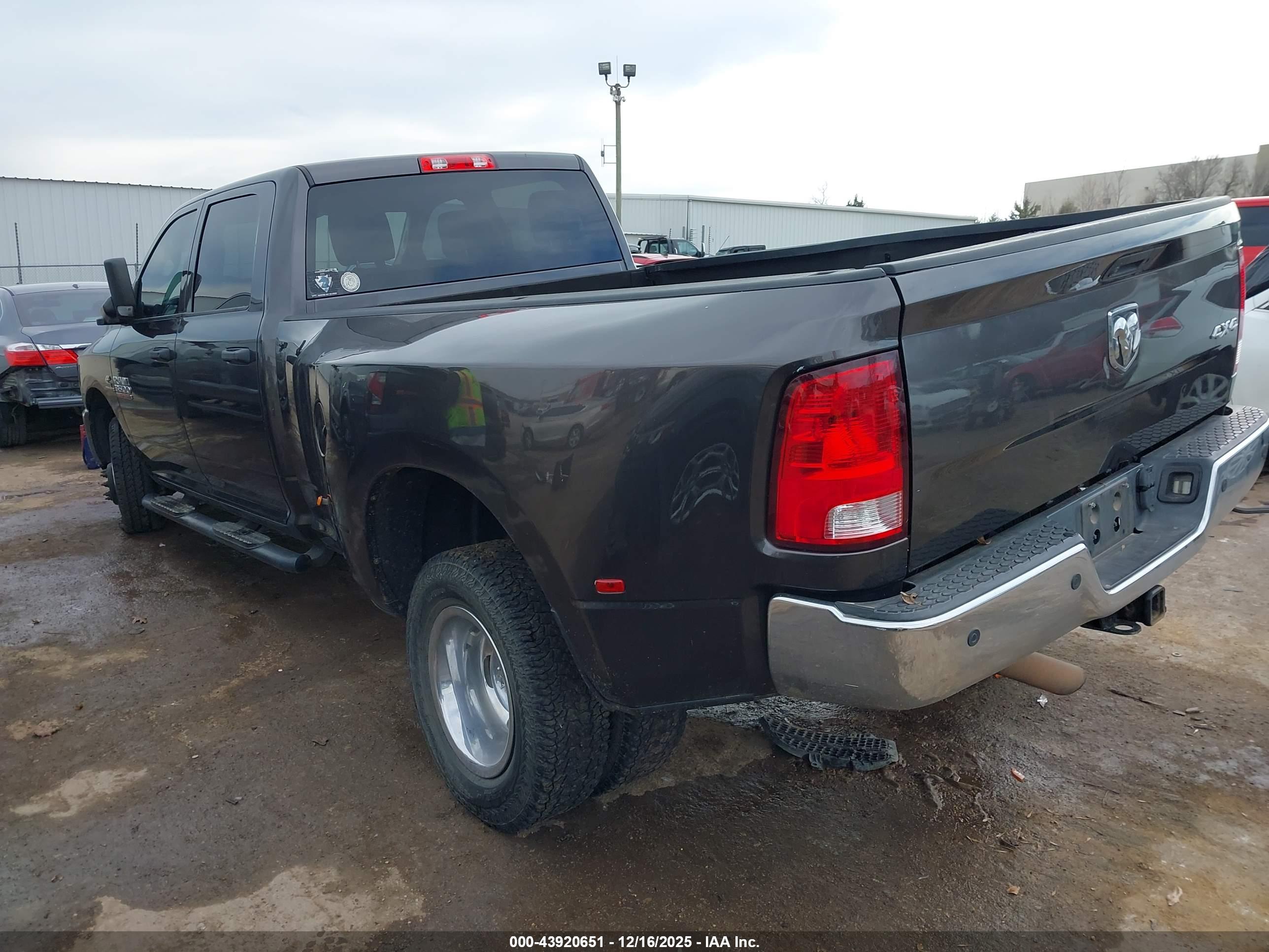 RAM 3500 image 3
